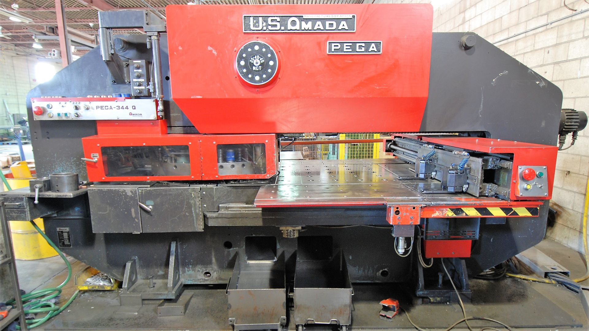 AMADA PEGA 344-Q CNC TURRET PUNCH, 33 TON CAP., 350 SPM, S/N P34414000H, FANUC SYSTEM 6M CONTROL, ( - Image 2 of 10