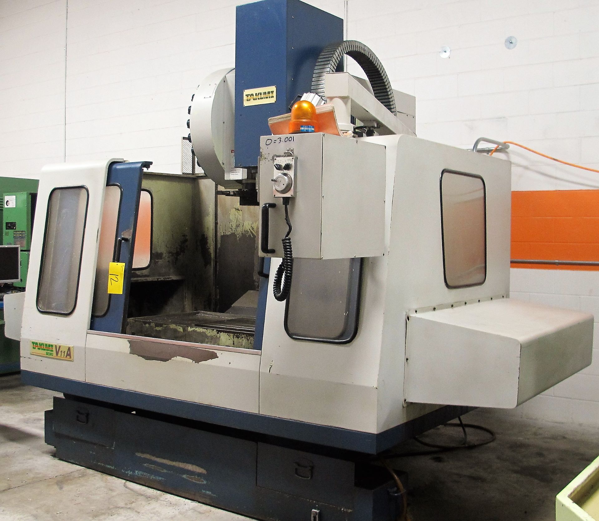 TAKUMIA SEIKI V11A CNC VERTICAL MACHINING CENTER, MITSUBISHI CNC CONTROL, 8,000 RPM, 40 TAPER, - Image 3 of 9