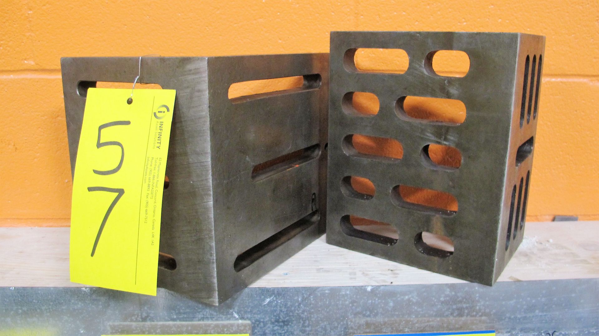 LOT OF ASST. ANGLE PLATES, METAL PLATE, ETC.