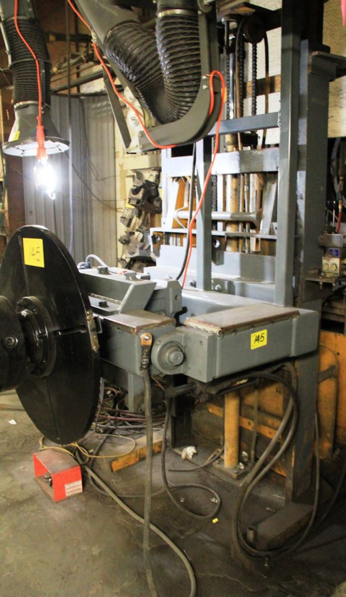 IRCO MODEL 2000 UTILITY 2,000LB CAP. TILTING ROTATING WELDING POSITIONER, ELECTRIC POWERED ROTATING - Image 3 of 7