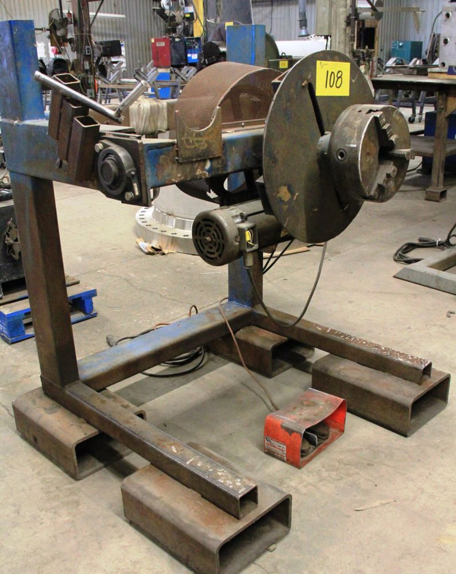 CUSTOM BUILT WELDING POSITIONER, 21" FACE PLATE, 10" 3 JAW CHUCK, FOOT CONTROLLER (NOTE: GEAR - Image 2 of 4