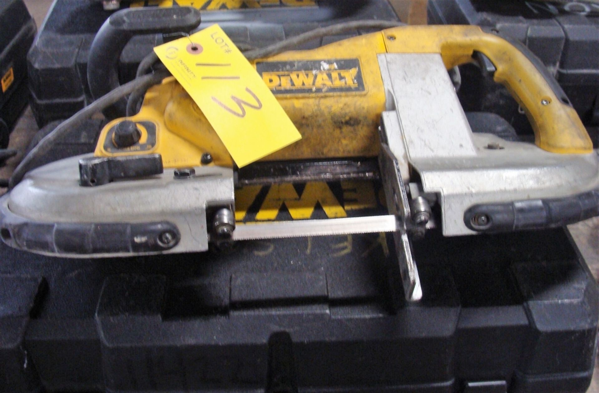 DEWALT PORTABLE VARIABLE SPEED BAND SAW, MODEL DWM120, 5" (127MM) DEEP CUT