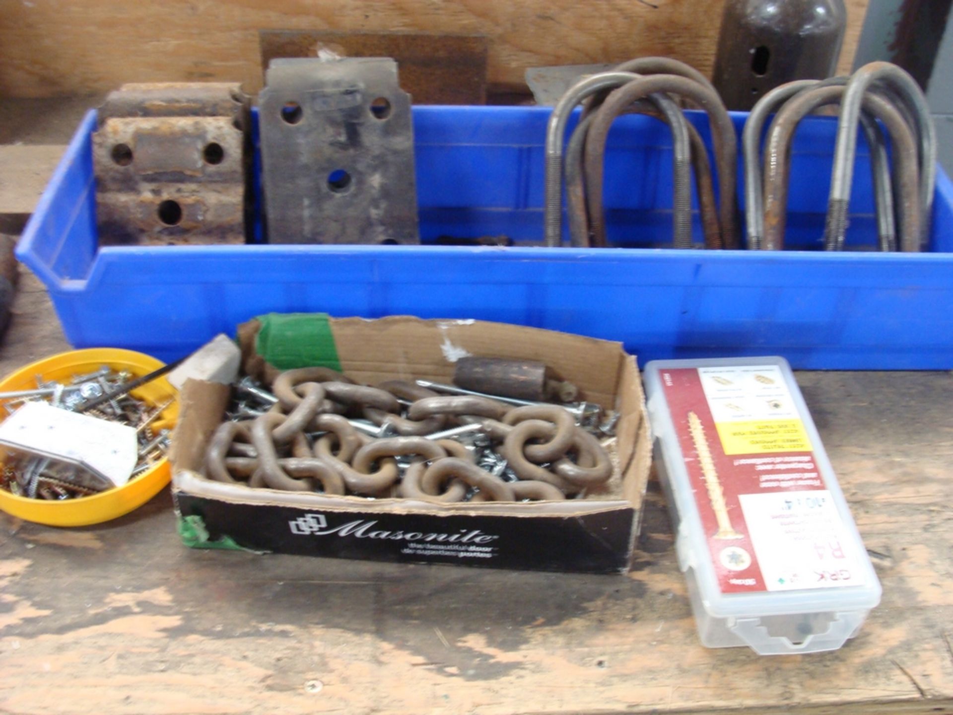 LOT OF ASST. TRAILER PARTS, SPRINGS, LIGHTS, AXLE, D-RING, CLAMP, ETC. - Image 4 of 5