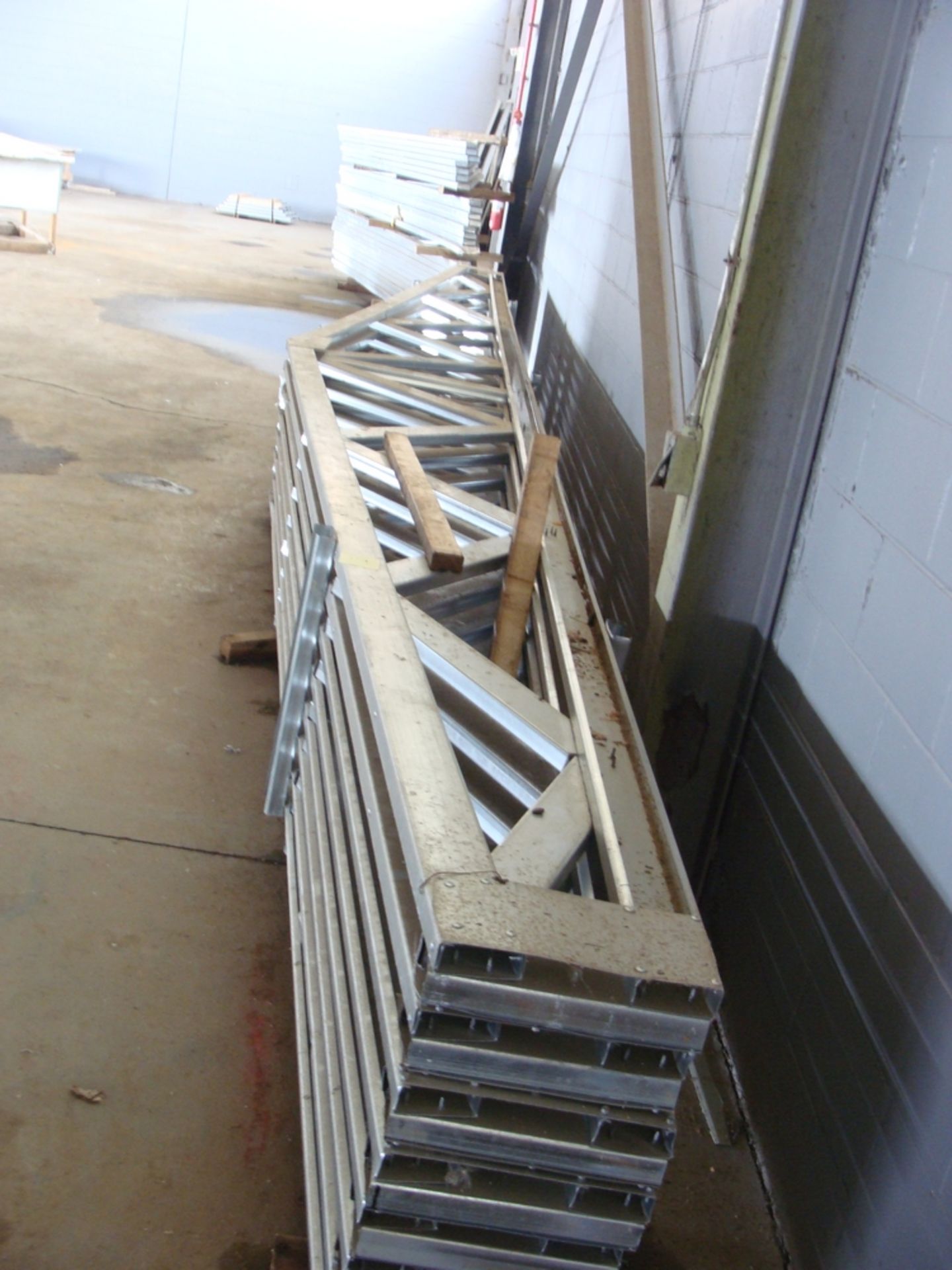 LOT OF ASST. ROOFING TRUSS, (8) PC APPROX. 320" X 35-1/2", (7) PC 159" X 2" X 54", (7) PC 179" X - Image 4 of 4