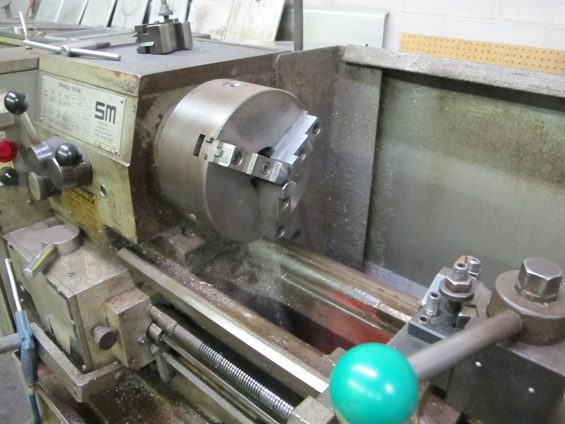 STANDARD-MODERN 1340 LATHE, 3 JAW CHUCK, TAILSTOCK, 13" X 40", 51" BED, 15" SWING, TAILSTOCK, 8" 3 - Image 3 of 6