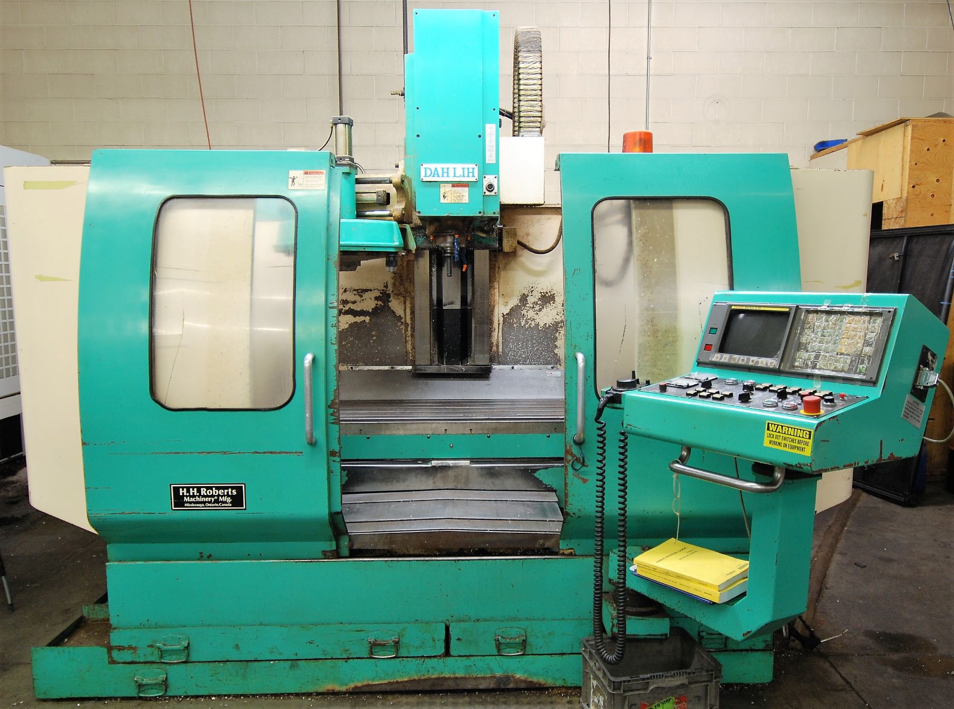 DAHLIH DL-MCV1020B CNC VERTICAL MACHINING CENTER, 23"D X 51"W TABLE, X-40" Y-20" Z-22" TRAVEL, 18KVA - Image 2 of 11