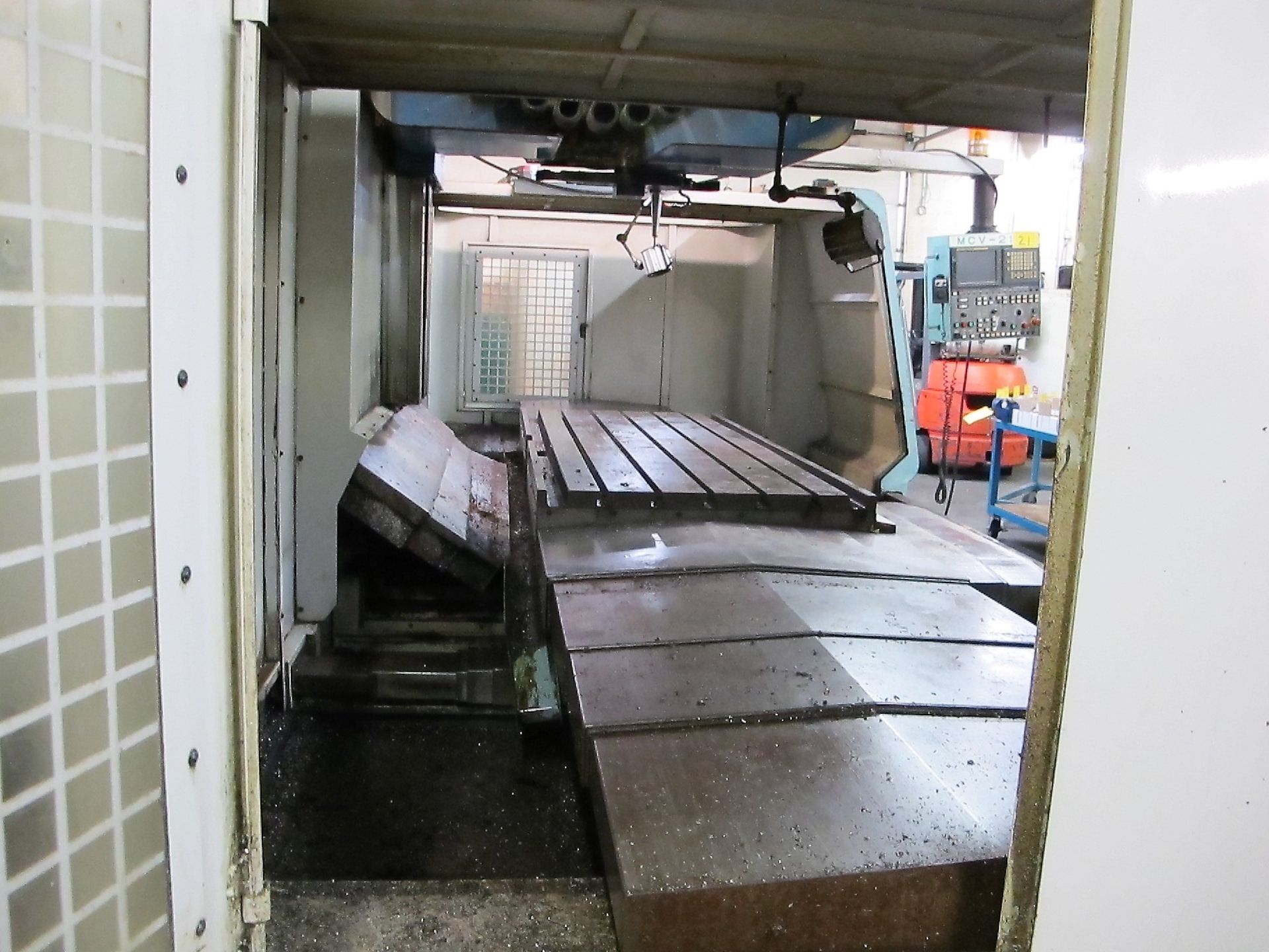 2004 DAHLIH DL-MCV2100 CNC VERTICAL MACHINING CENTER, TABLE SIZE 90.5"L X 38"W, TRAVELS: X-82.7" Y- - Image 18 of 18