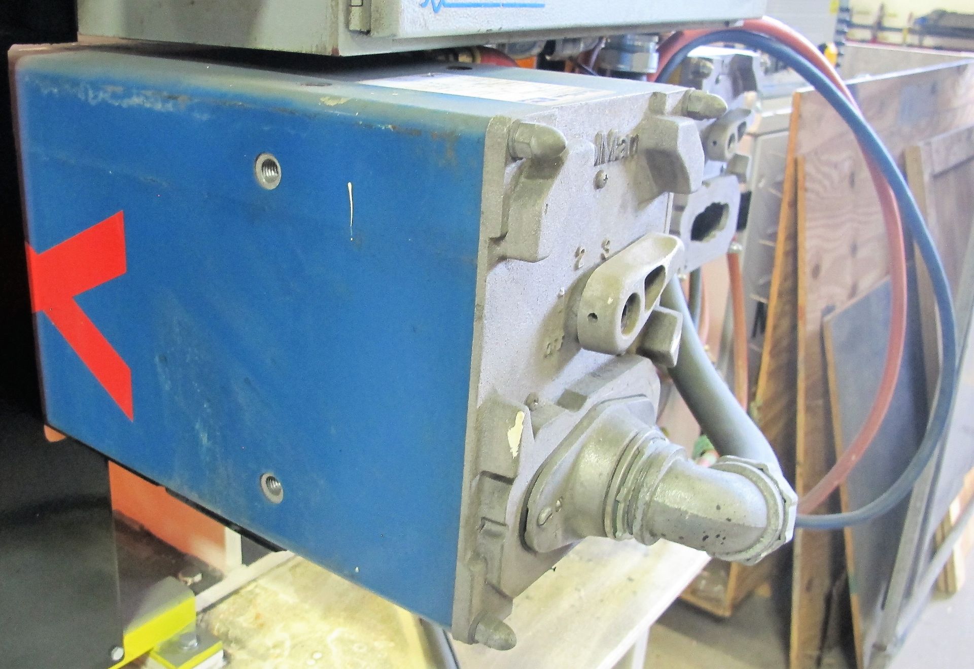 MEDAR MEDWELD 300S SPOT WELDING CELL, 2-HEAD, 200KVA AND 120KVA, MEDAR DEP100S PENDANT CONTROL, - Bild 10 aus 14