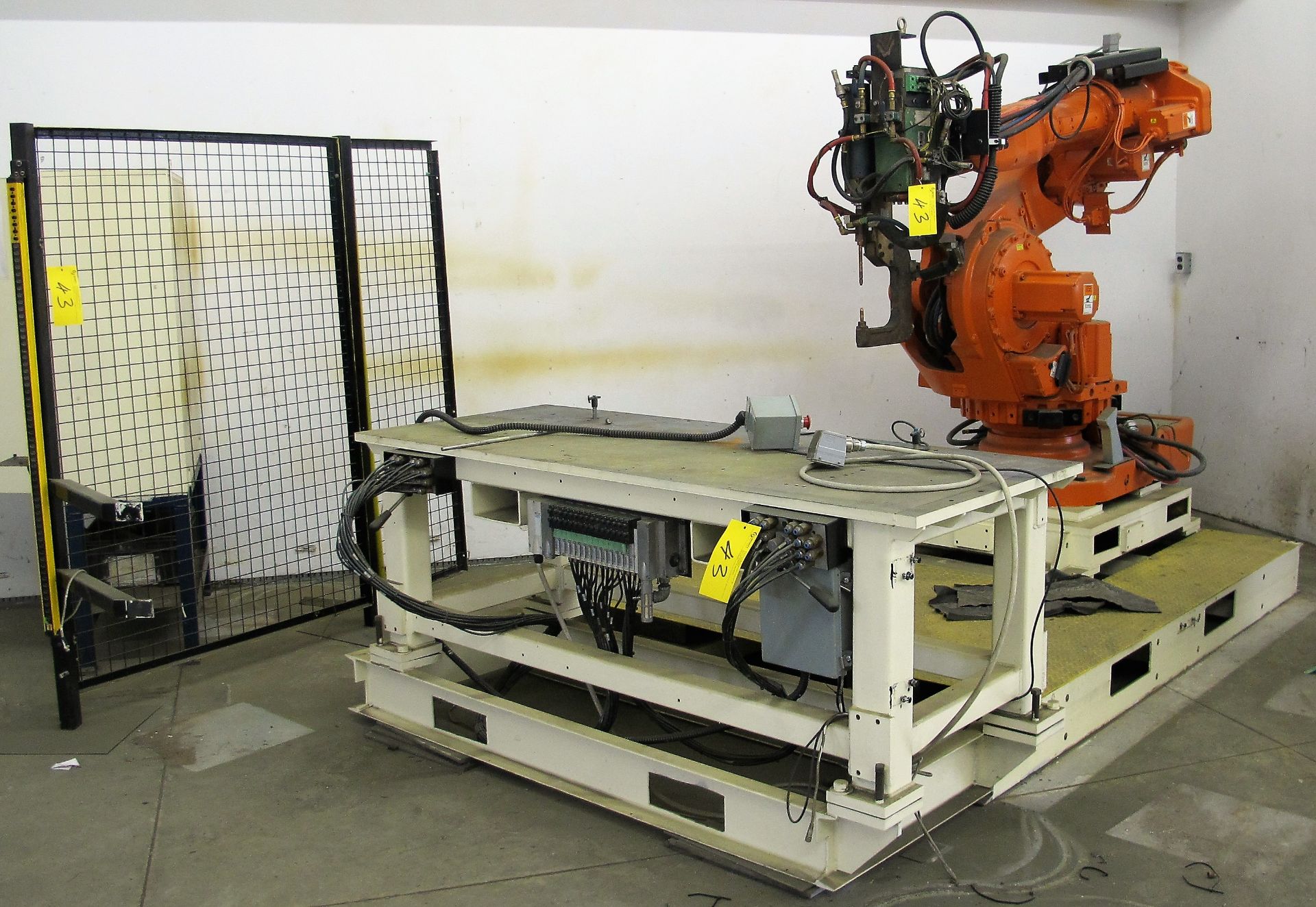 ROBOTIC WELDING CELL CONSISTING OF: ABB IRB 6600 M2004 6-AXIS ROBOT (REFURBISHED IN 2014), S/N 66-