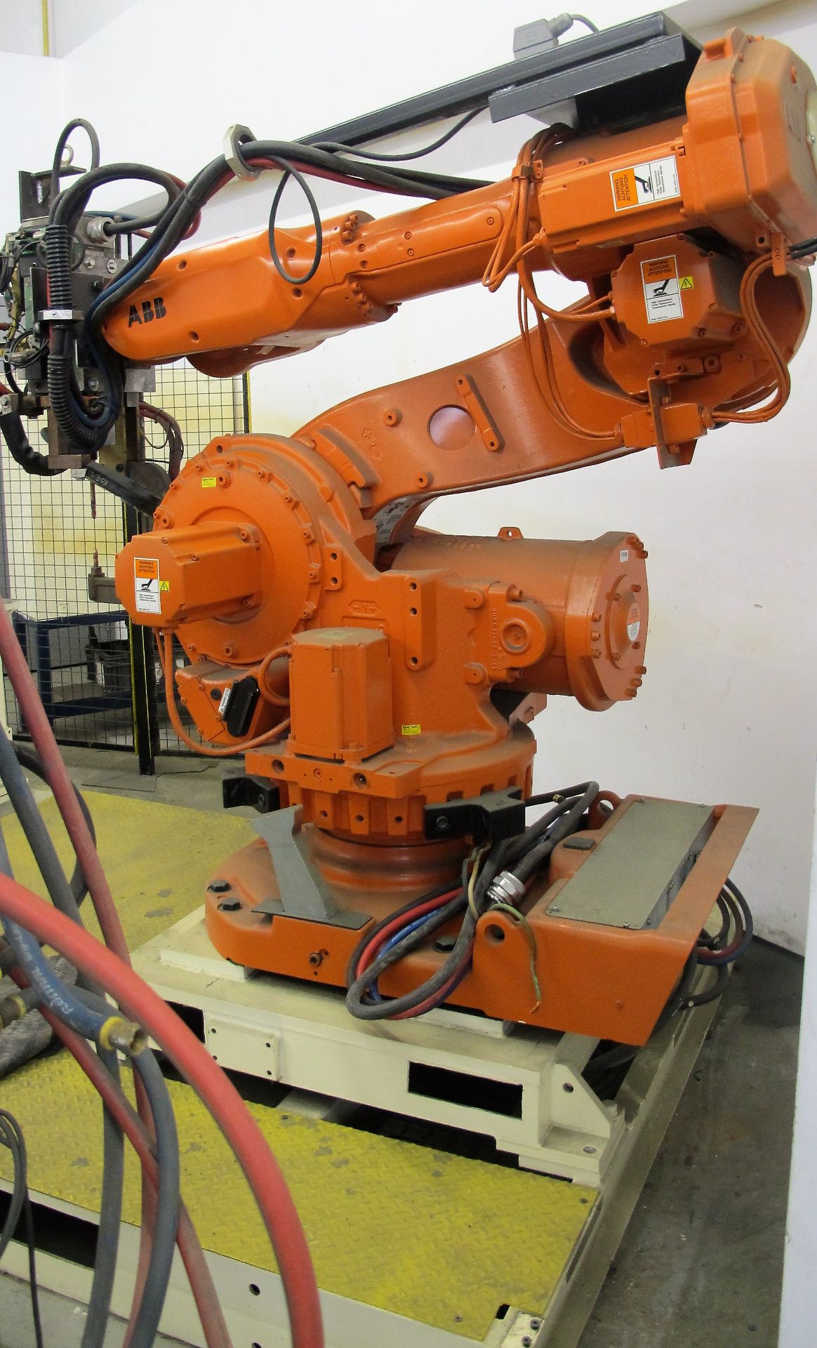ROBOTIC WELDING CELL CONSISTING OF: ABB IRB 6600 M2004 6-AXIS ROBOT (REFURBISHED IN 2014), S/N 66- - Image 5 of 22