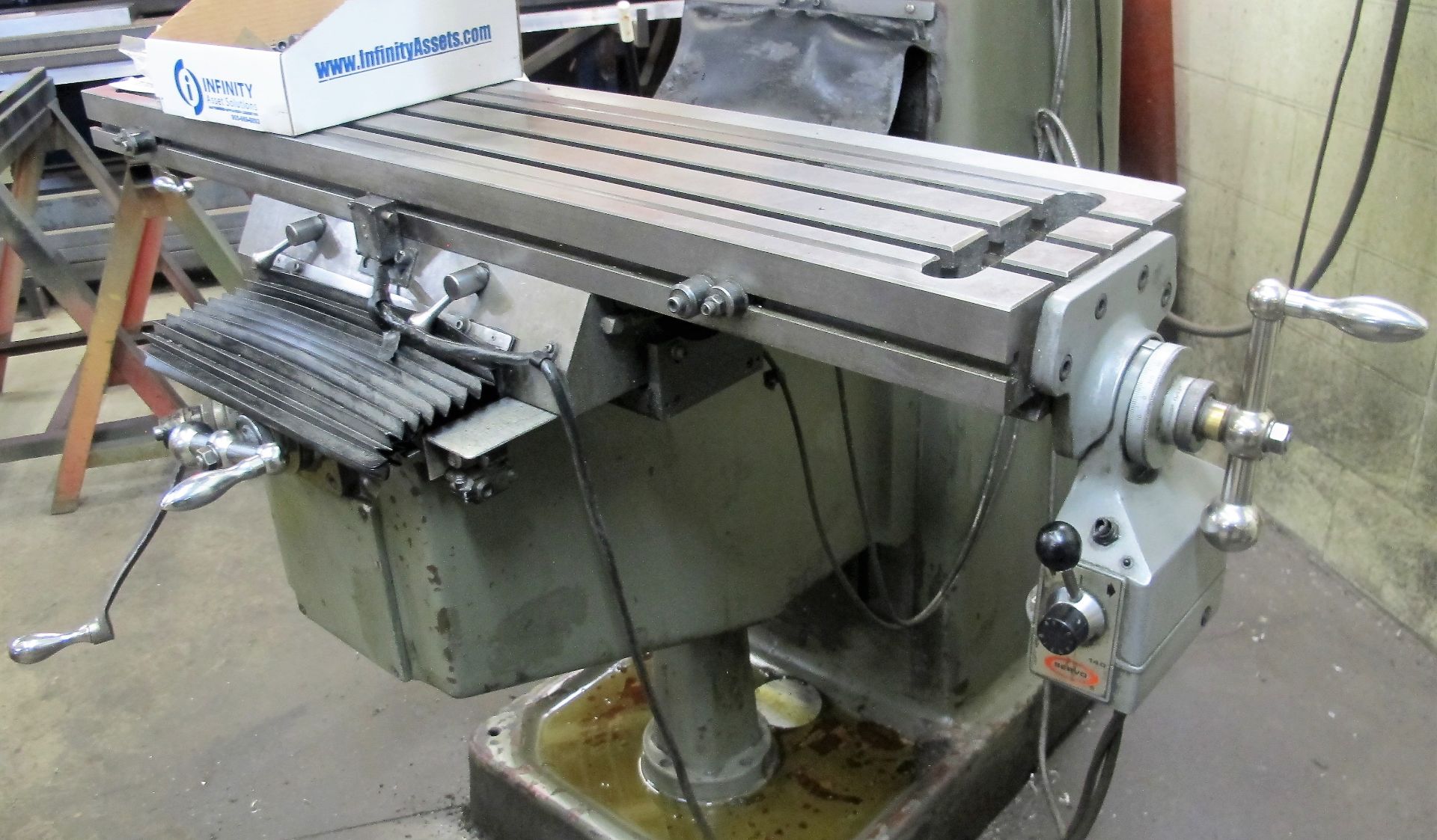 TOP WELL 3VK VERTICAL MILLING MACHINE, S/N 781919, NEWALL 2-AXIS DRO, SERVO POWERFEED, 3HP, 10" X - Image 4 of 8