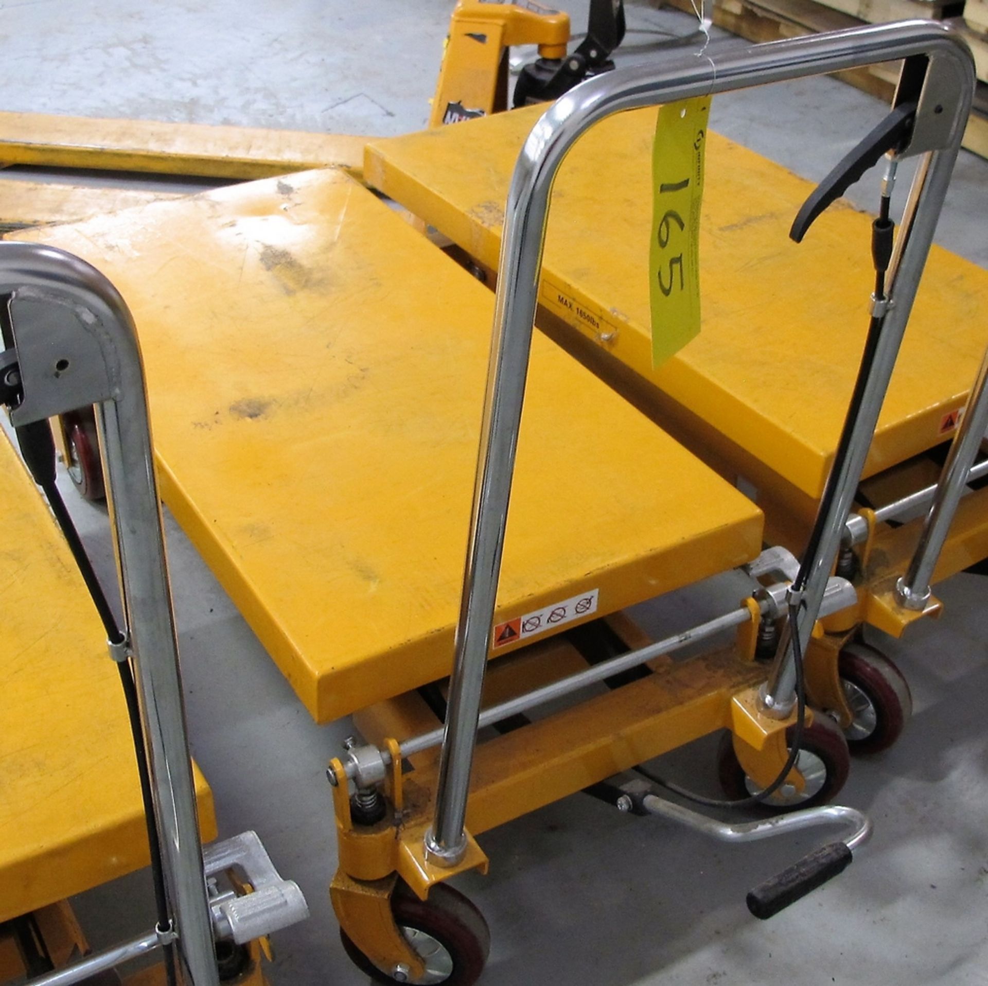 HYDRAULIC LIFT TABLE CART, 1650 LB CAP