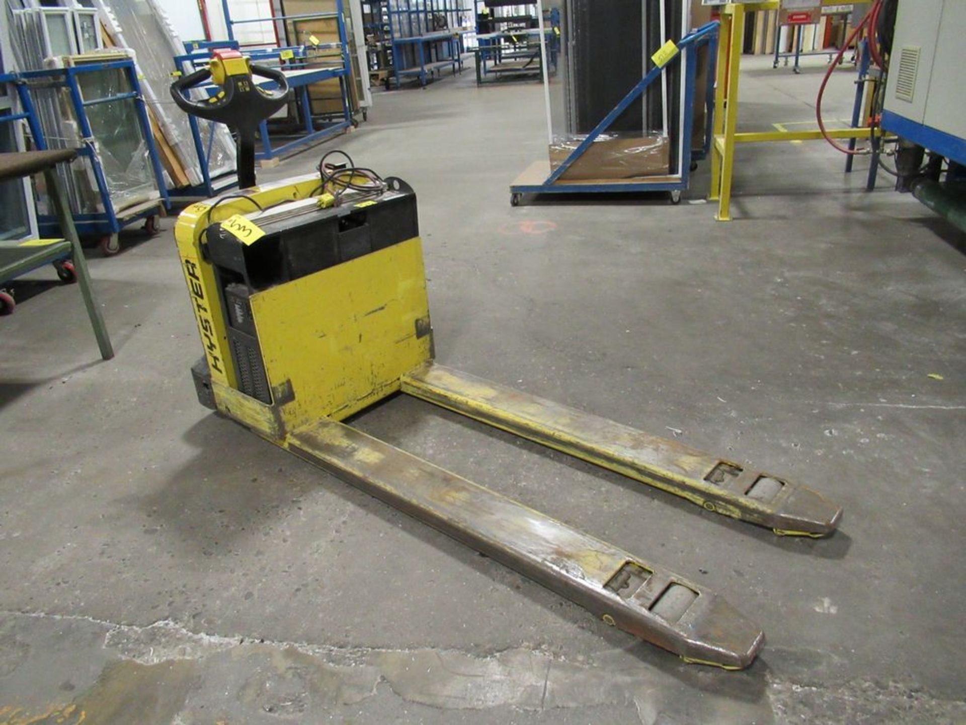 HYSTER W50Z ELECTRIC PALLET JACK, 5,000LB CAP., APPROX. 748HRS, S/N D215N02435J - Image 3 of 5