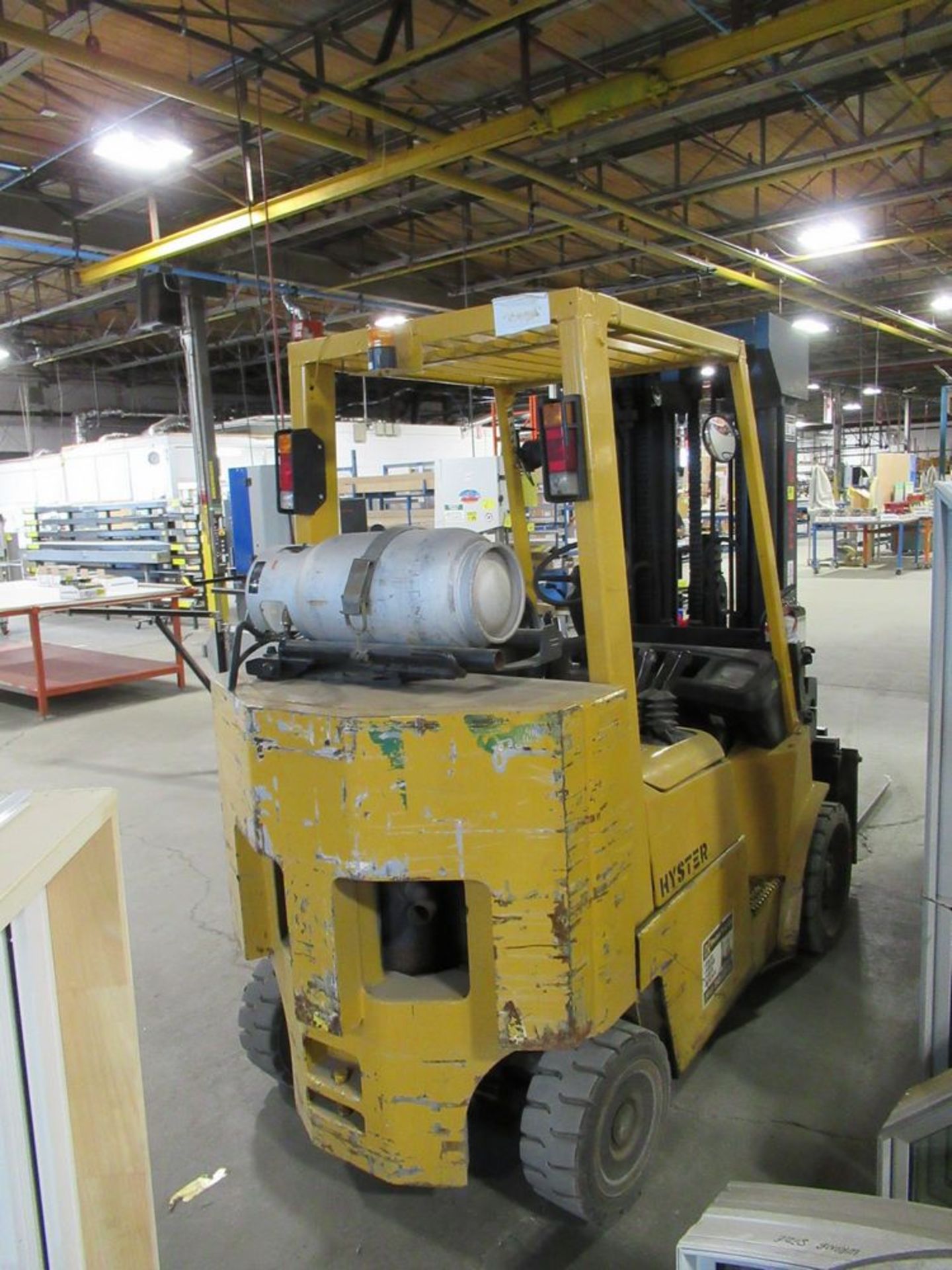 HYSTER S80XM-BCS PROPANE FORKLIFT, 4,300LB CAP., 4-STAGE MAST, SIDE SHIFT, S/N E004V02173Z, - Image 5 of 6