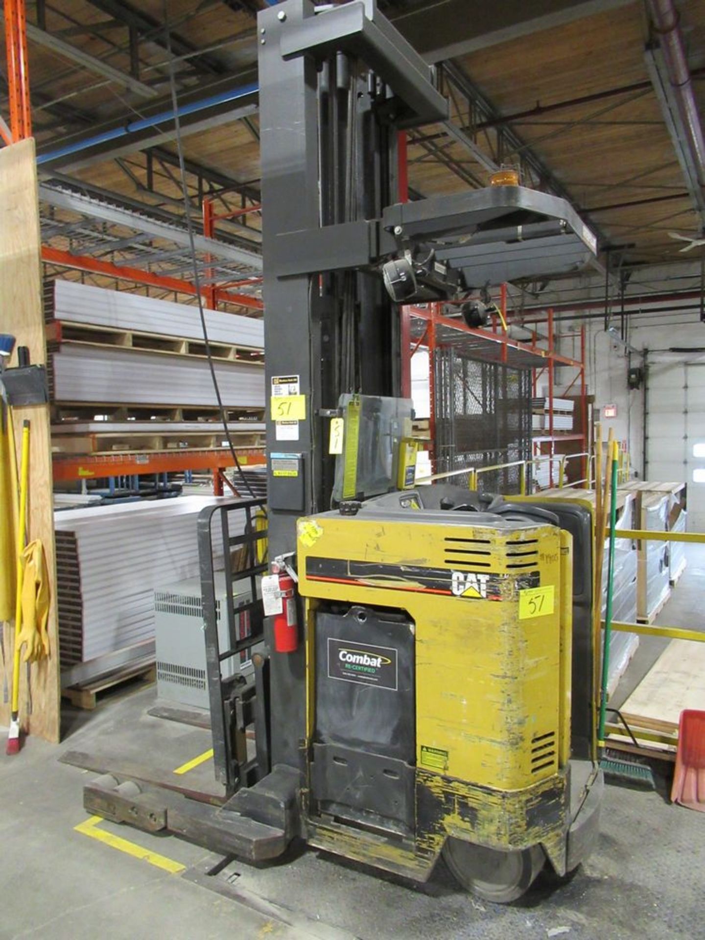 2000 CATERPILLAR NRR40 ELECTRIC REACH TRUCK, 3,300LB CAP., 2-STAGE, SIDE SHIFT, FERRO FIVE 1FR18L- - Image 2 of 8