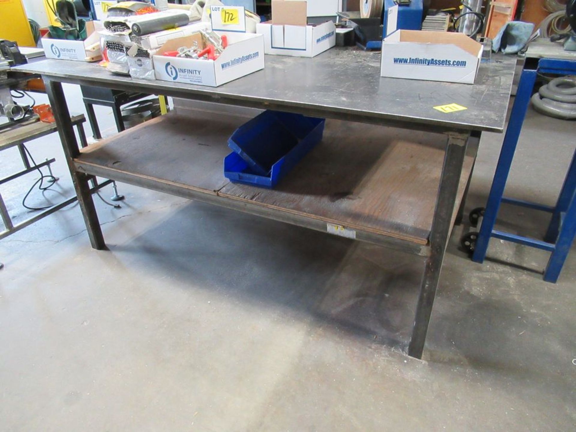 STEEL 4' X 6' WELDING TABLE W/ 6.5" BENCH VISE - Image 2 of 3