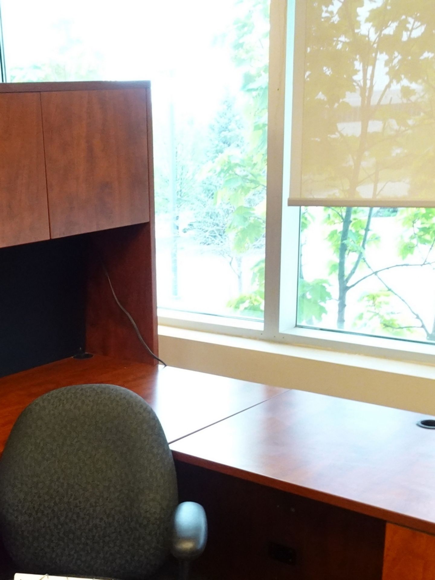 L SHAPED DESK W/STORAGE AND STENO CHAIR - Image 2 of 2