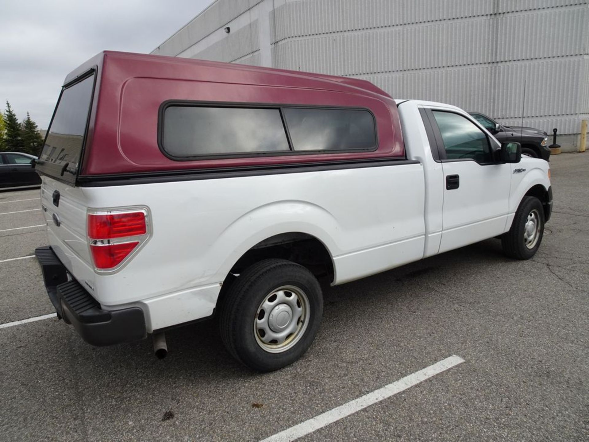 2013 FORD F-150 PICK-UP, SINGLE CAB, 104,500 KM, BOX CANOPY, FLES FUEL, VIN# 1FTMFKM6DKD32622 - Image 7 of 8