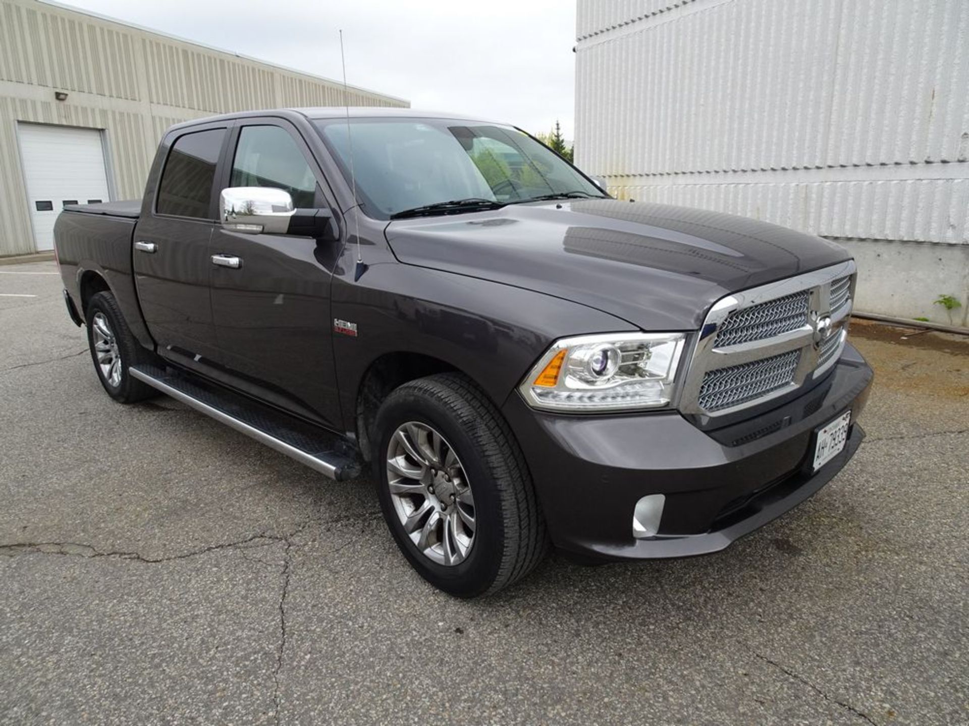 2014 DODGE RAM PICK-UP, HEMI 5.7L ENGINE, 53000 KM, VIN# K6RR7PT6ES149733 - Image 4 of 12