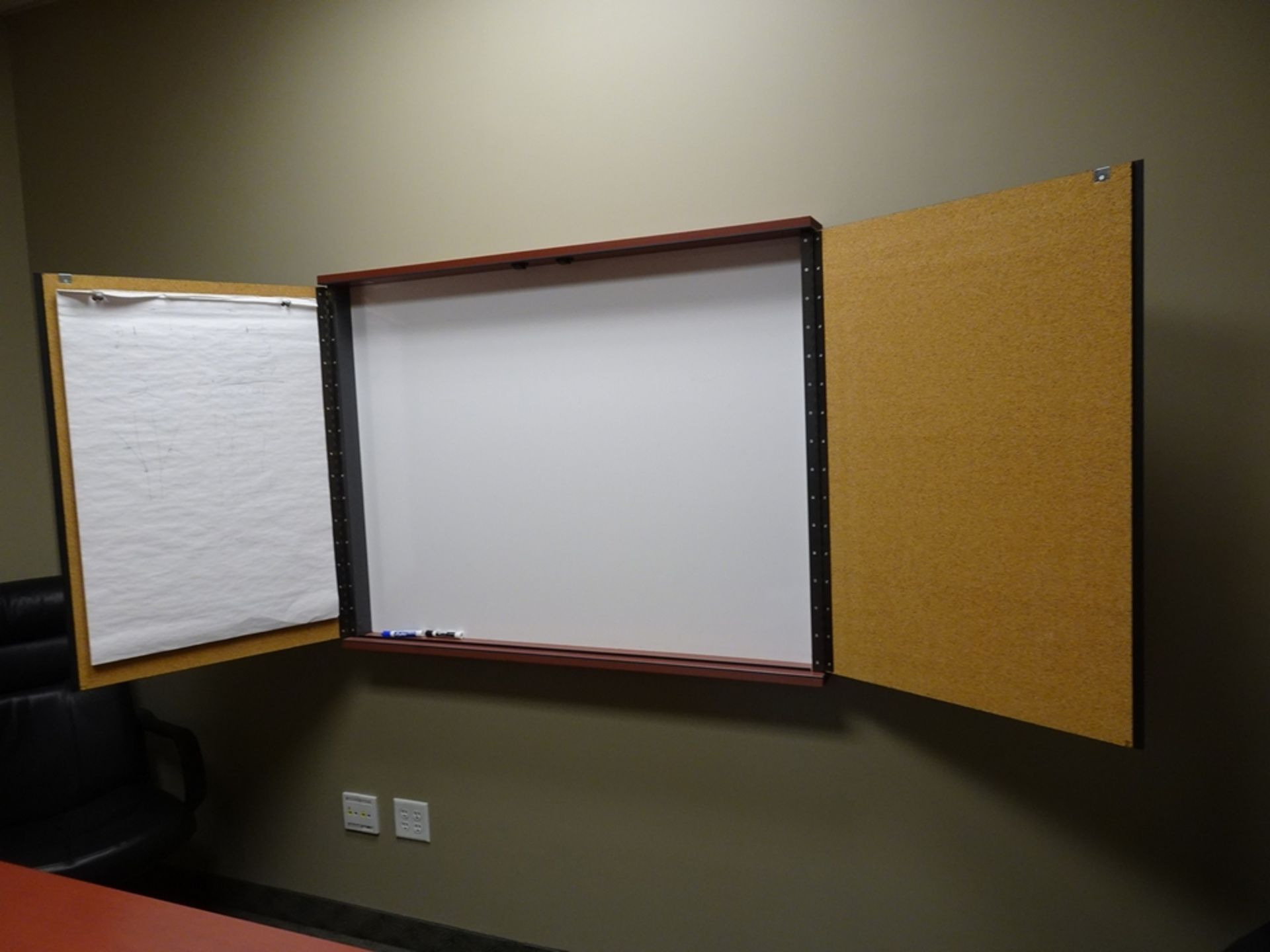 SMALLER BOARDROOM TABLE W/5 BLACK, HIGH BACK CHAIRS AND WALL MOUNTED WHITE BOARD - Image 3 of 3