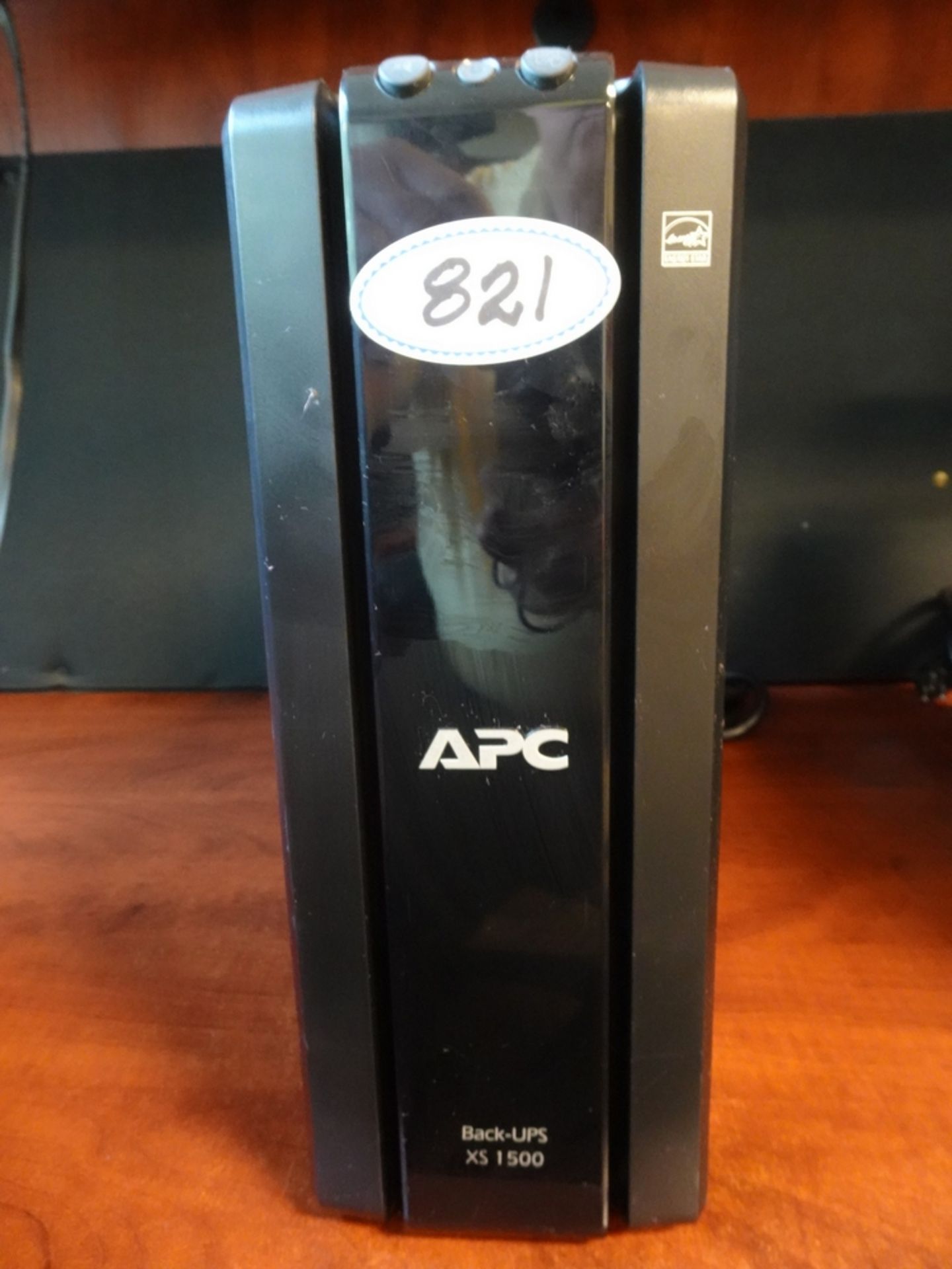 APC BACK-UPS XS 1500
