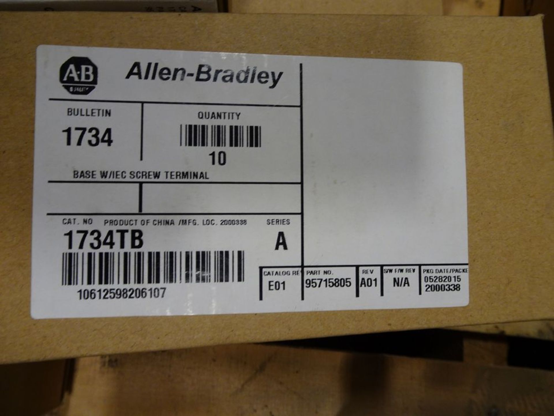 PALLET OF ASSORTED KEYENCE PRODUCT, ALLEN-BRADLEY SWITCHES, RELAYS, ETC. - Image 3 of 4