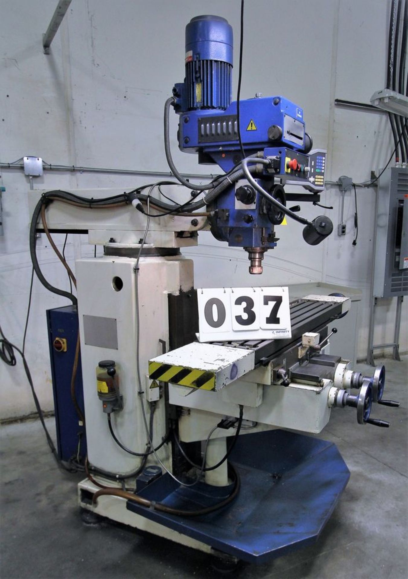 TOS 3 HP VERTICAL MILLING MACHINE, ACU-RITE DRO, TRAVERSE, S/N 0601 - Image 2 of 7