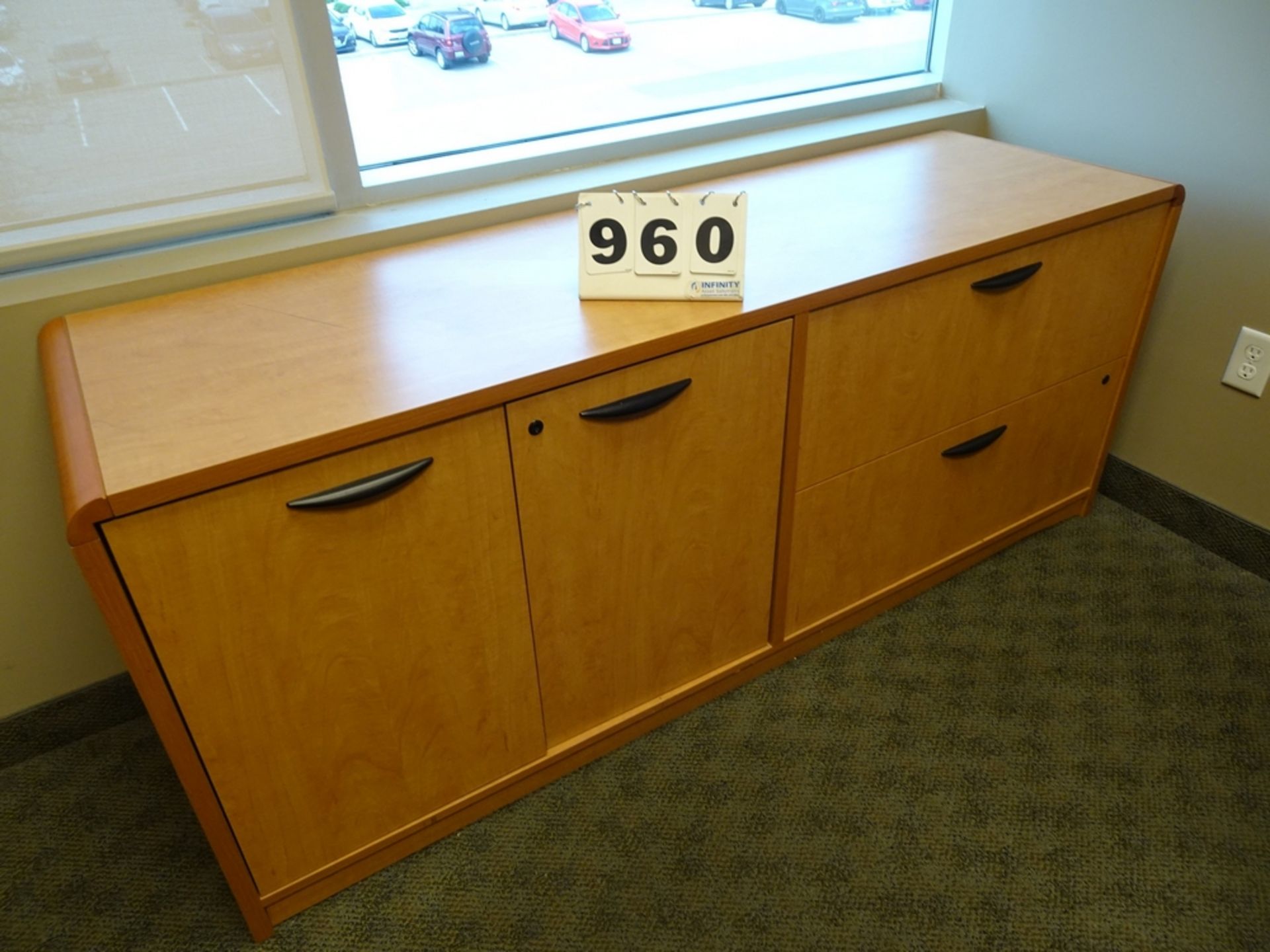 OFFICE FURNISHINGS CONSISTING OF U SHAPED DEK, 2 STENO CHAIRS, CREDENZA, BOOKSHELF, ROUND MEETING - Image 2 of 4