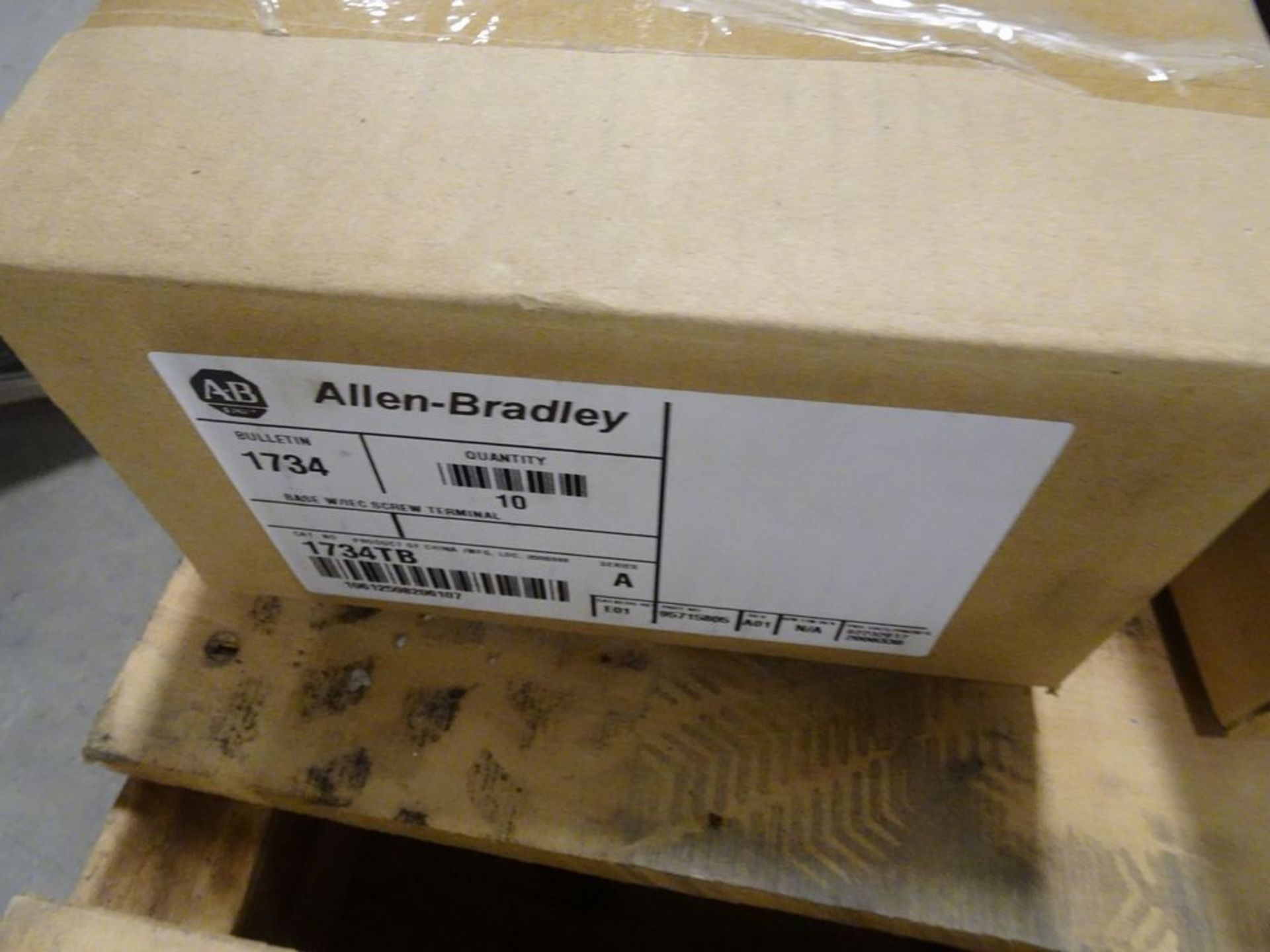 PALLET OF ASSORTED KEYENCE PRODUCT, ALLEN-BRADLEY SWITCHES, RELAYS, ETC. - Image 2 of 4