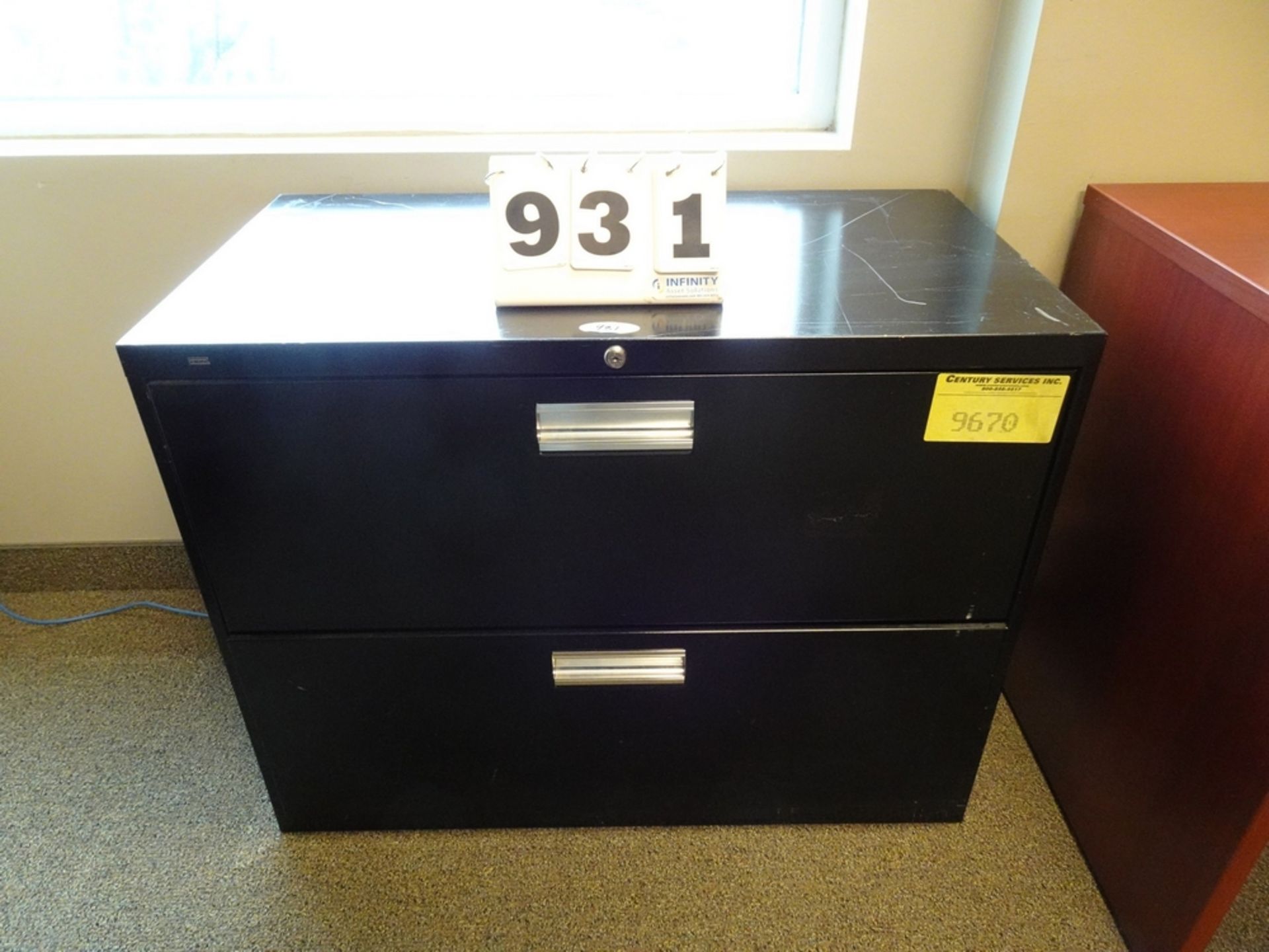 2 DRAWER METAL FILING CABINET