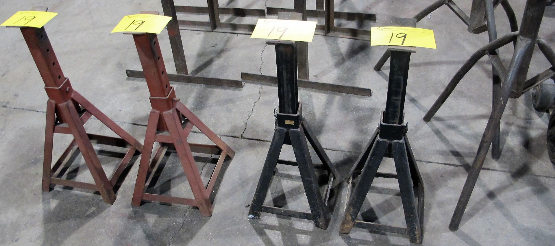 LOT ASST. METAL SUPPORT STANDS - Image 2 of 3