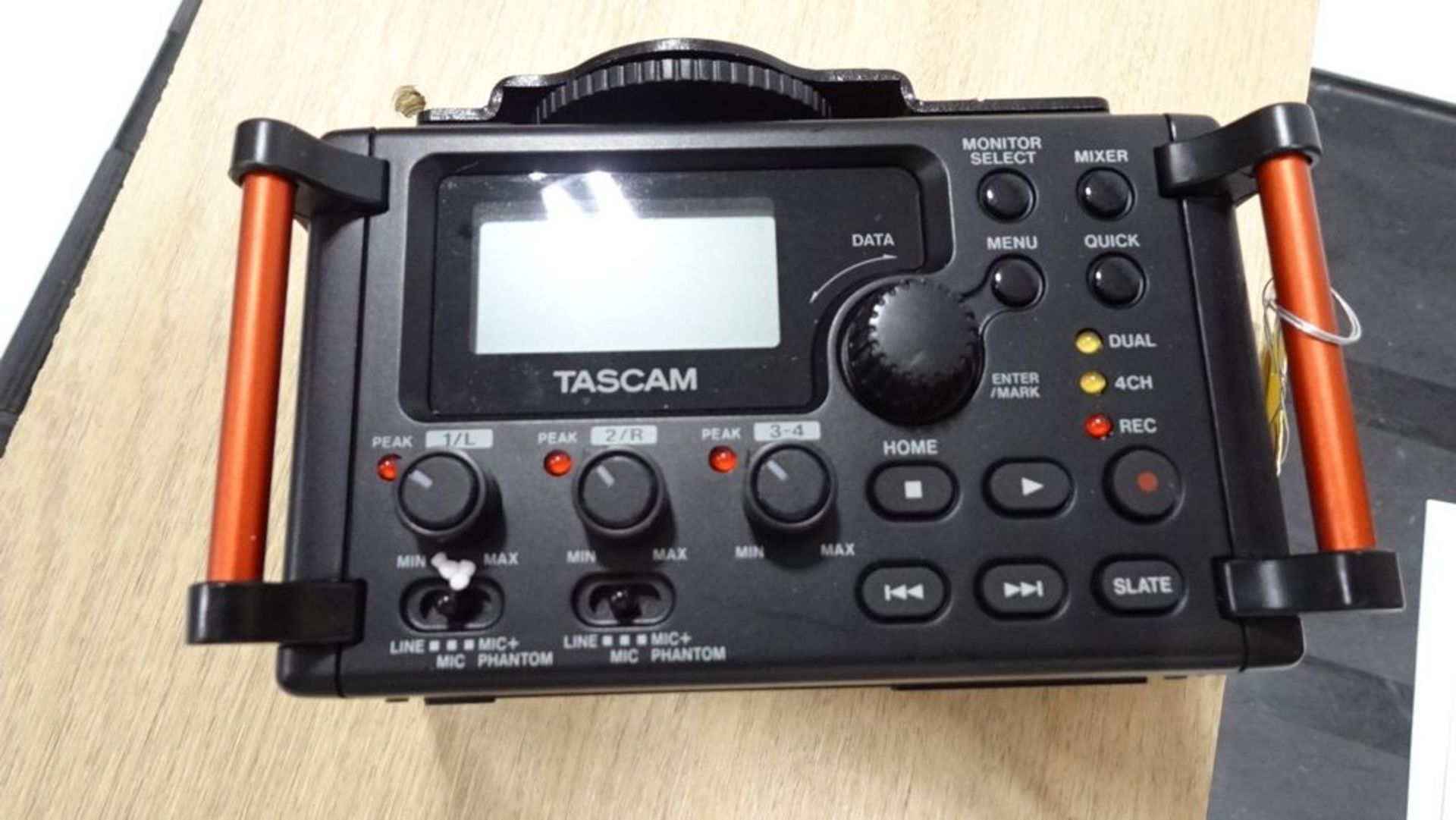 FASCAM DR-60DMKII LINEAR PCM RECORDER (REUTER) - Image 3 of 3