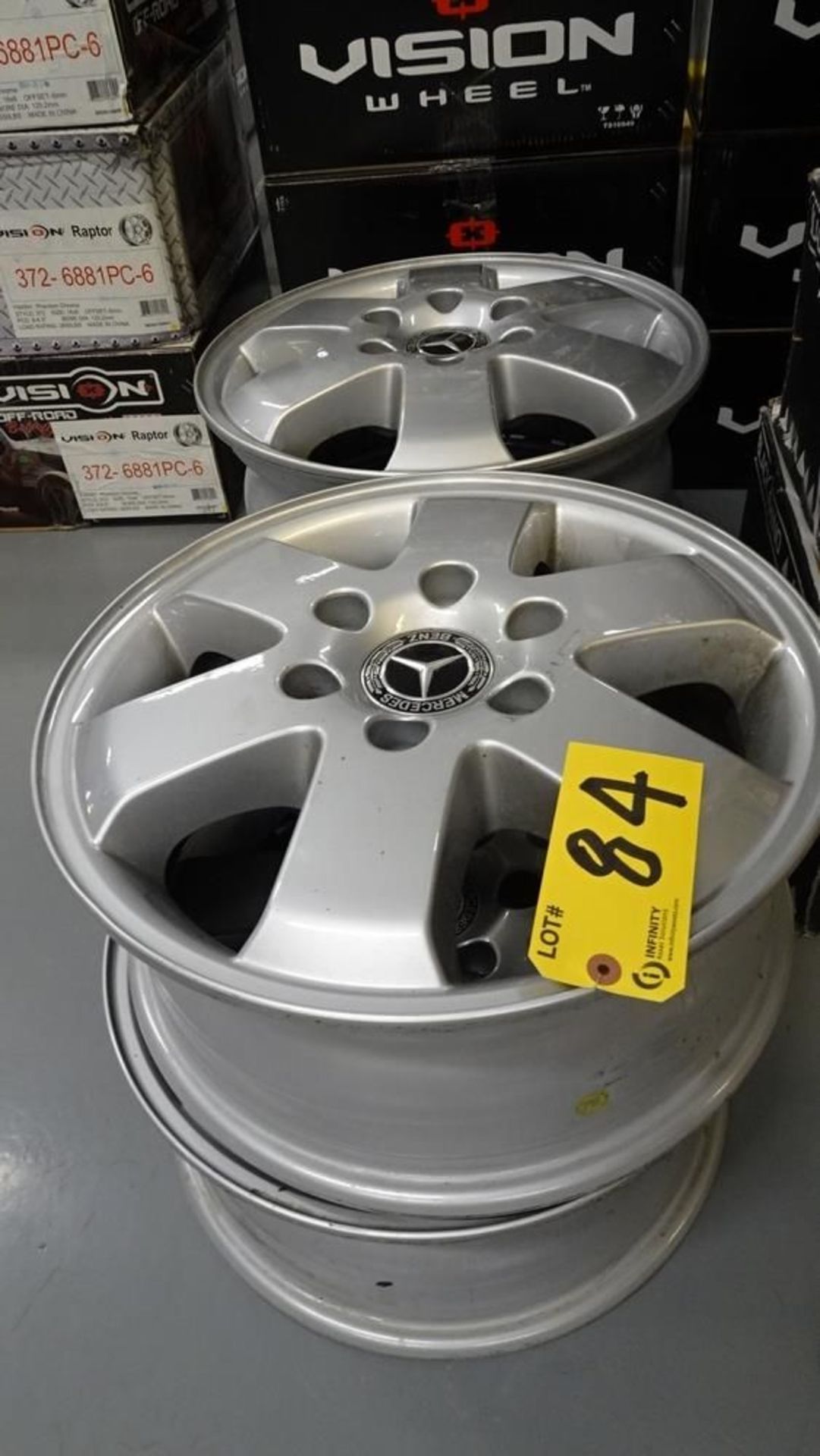 USED MERCEDES RIMS (REUTER) - Image 2 of 2