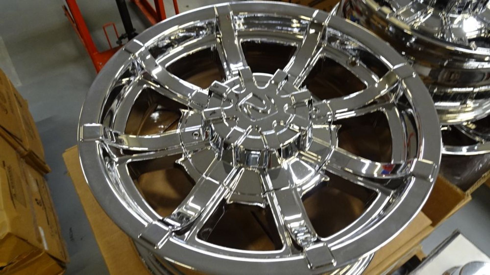 16 X 7 ALUMINUM RIMS (REUTER) - Image 2 of 3