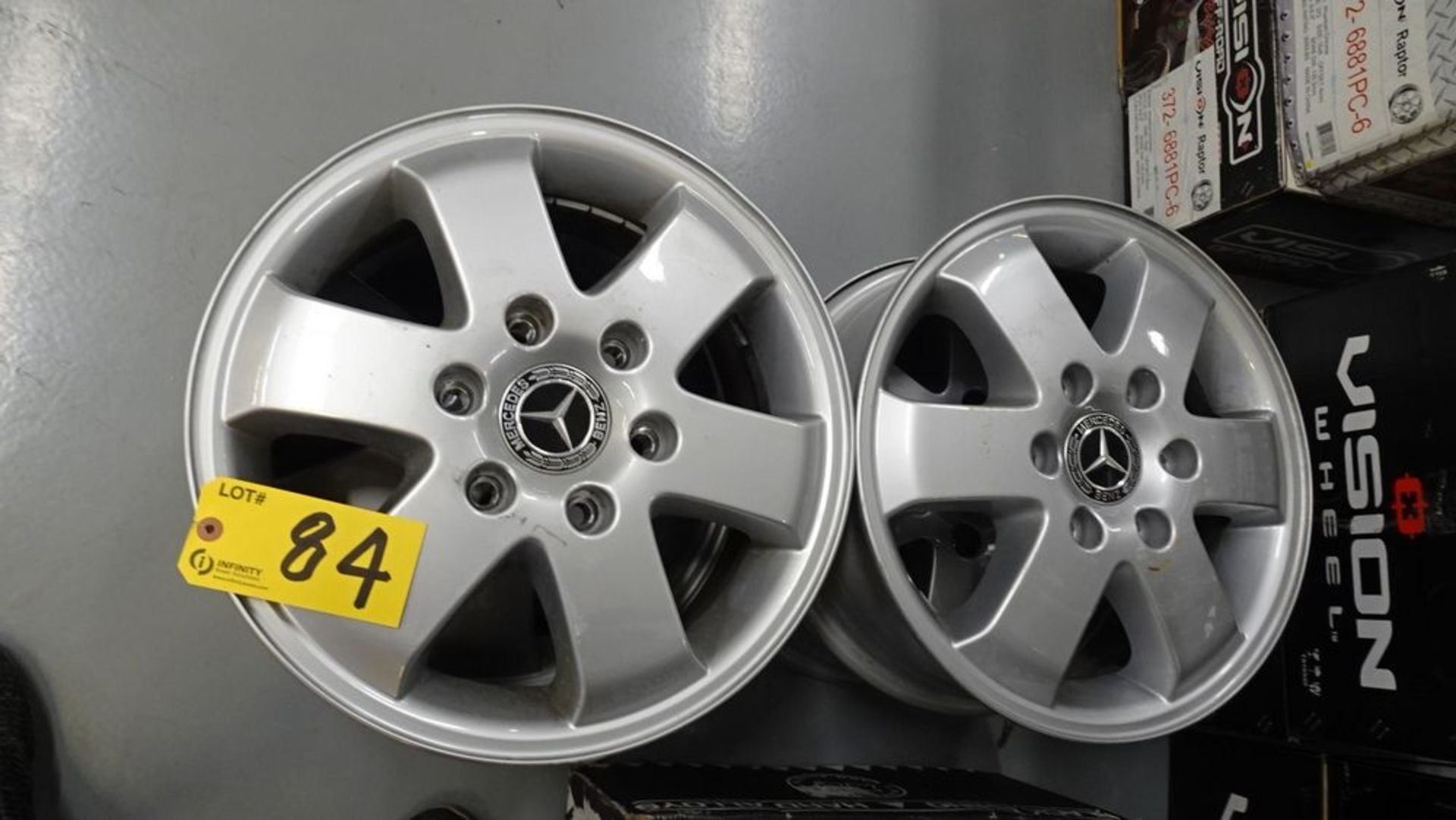 USED MERCEDES RIMS (REUTER)