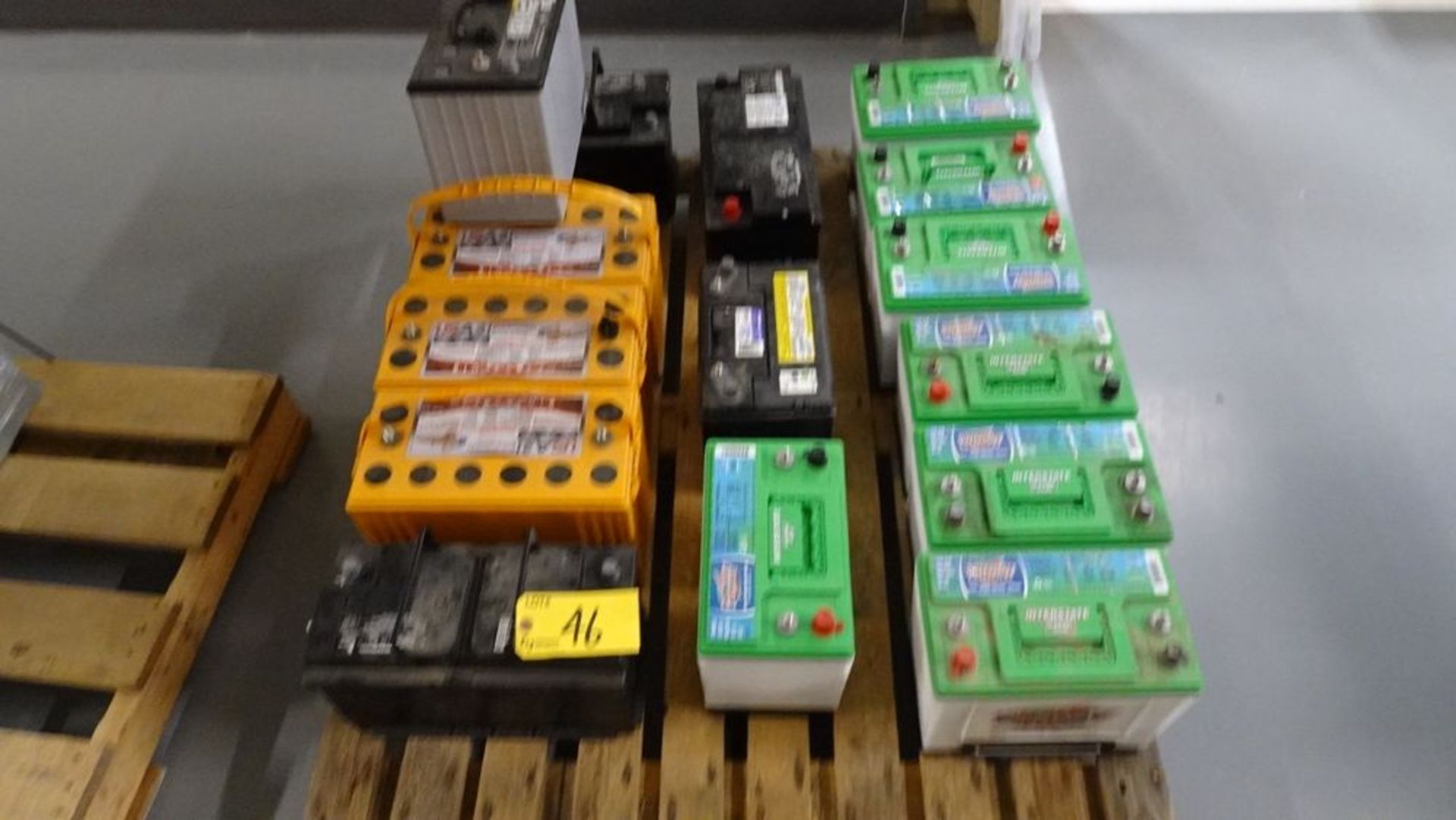 NEW ASST. BATTERIES (REUTER) - Image 2 of 6