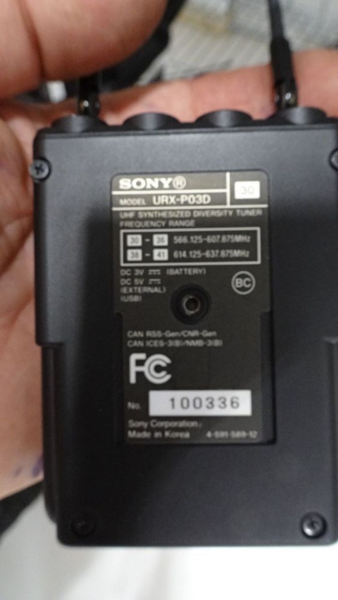 SONY UTX-B03 SYNTHESIZED TRANSMITTER & URX-P03D UNITS (REUTER) - Image 3 of 3