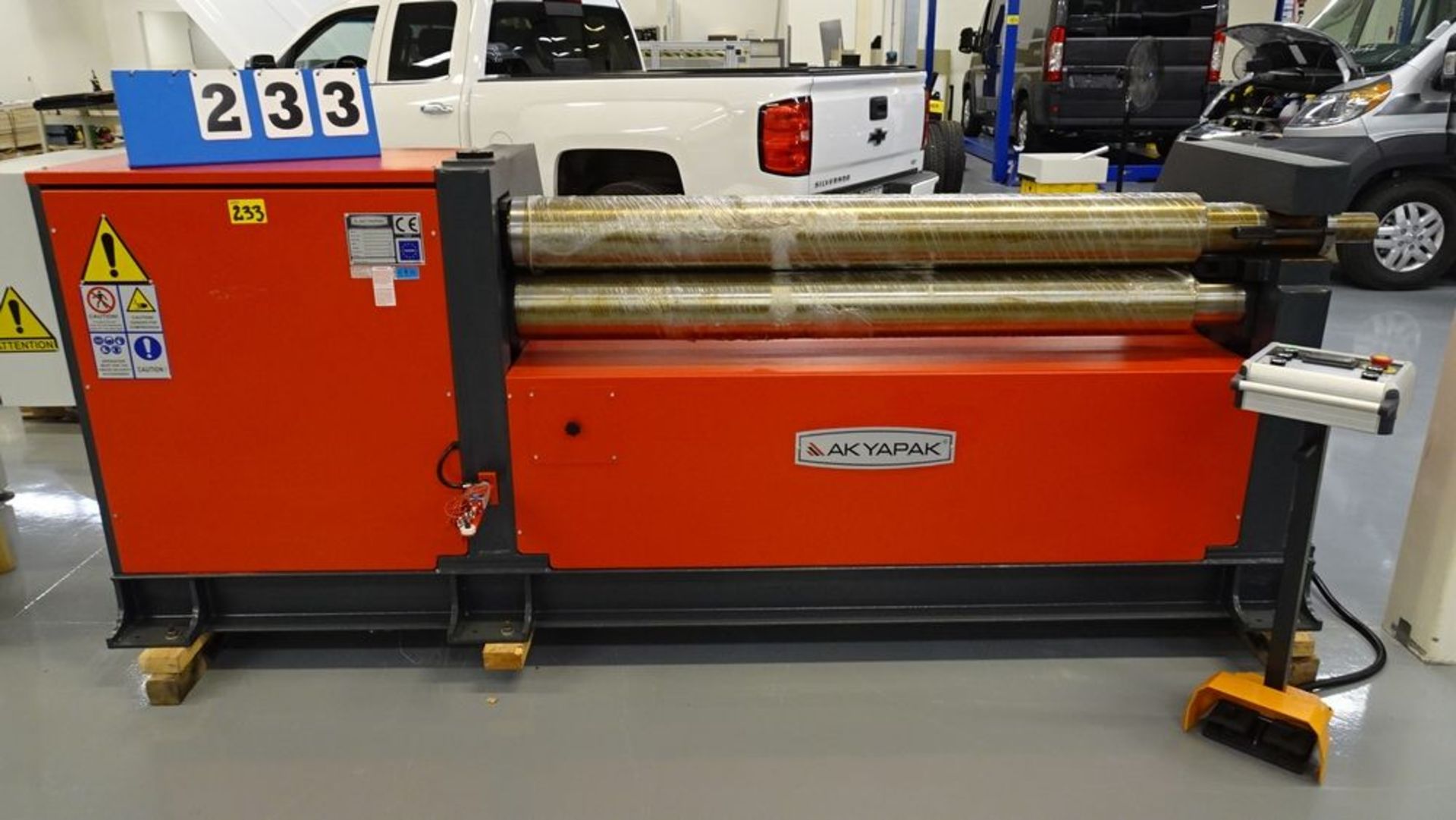 AKYAPAK 5' 3-ROLL INITIAL PINCH PLATE ROLLS (NEW) MODEL ASM-S 170-157, S/N M170-299 (REUTER)