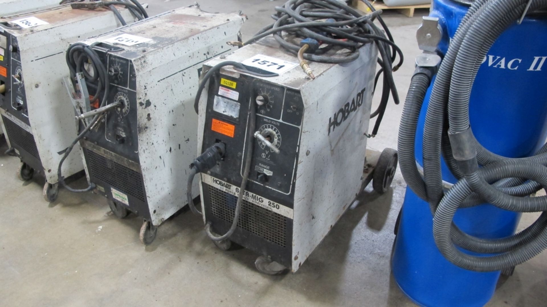 HOBART BETA MIG 250 WELDER (100 SHIRLEY AVE KITCHENER) - Image 2 of 4