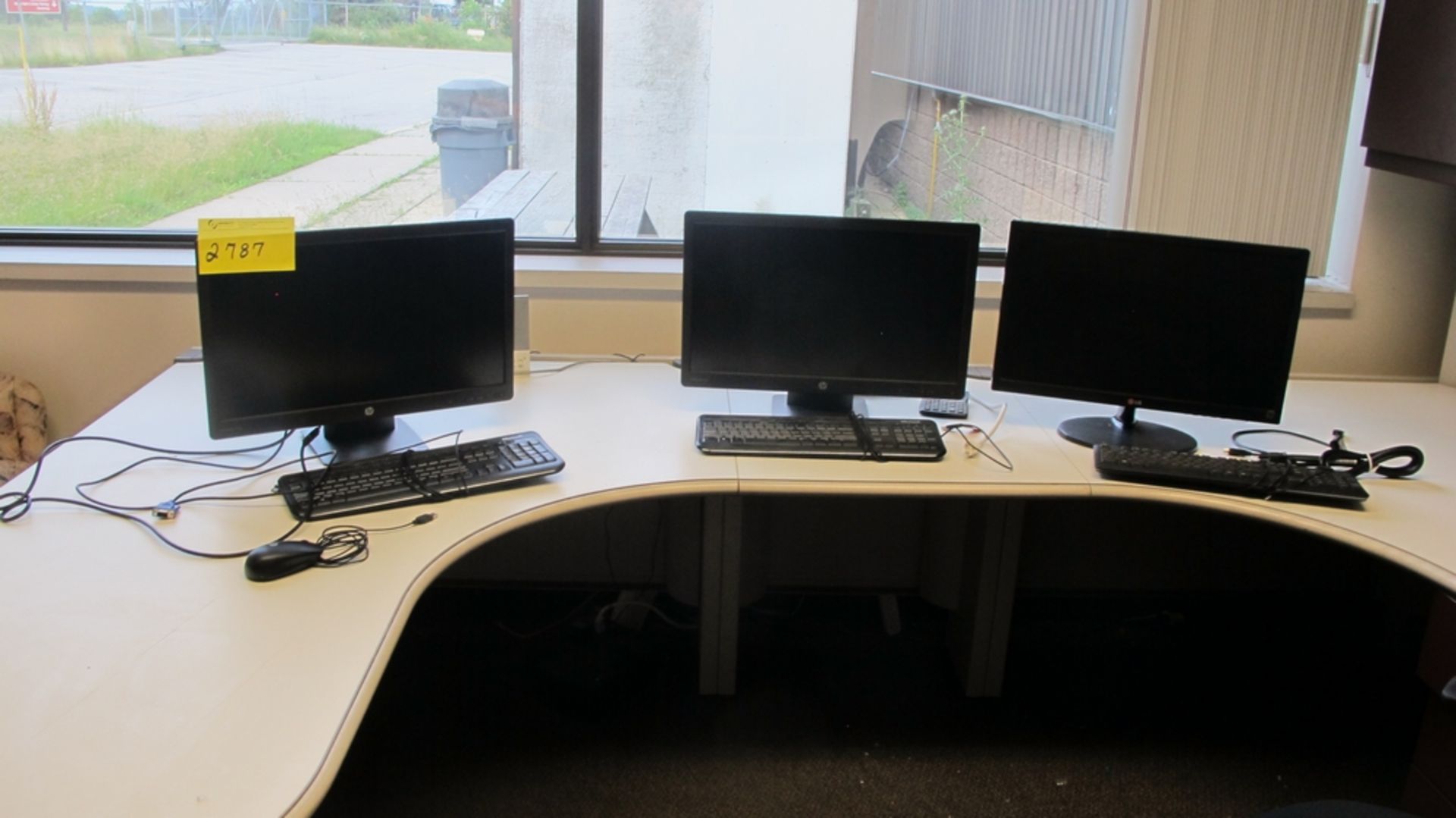 LOT OF 3 MONITORS, 3 KEYBOARDS AND 1 MOUSE (100 SHIRLEY AVE KITCHENER)