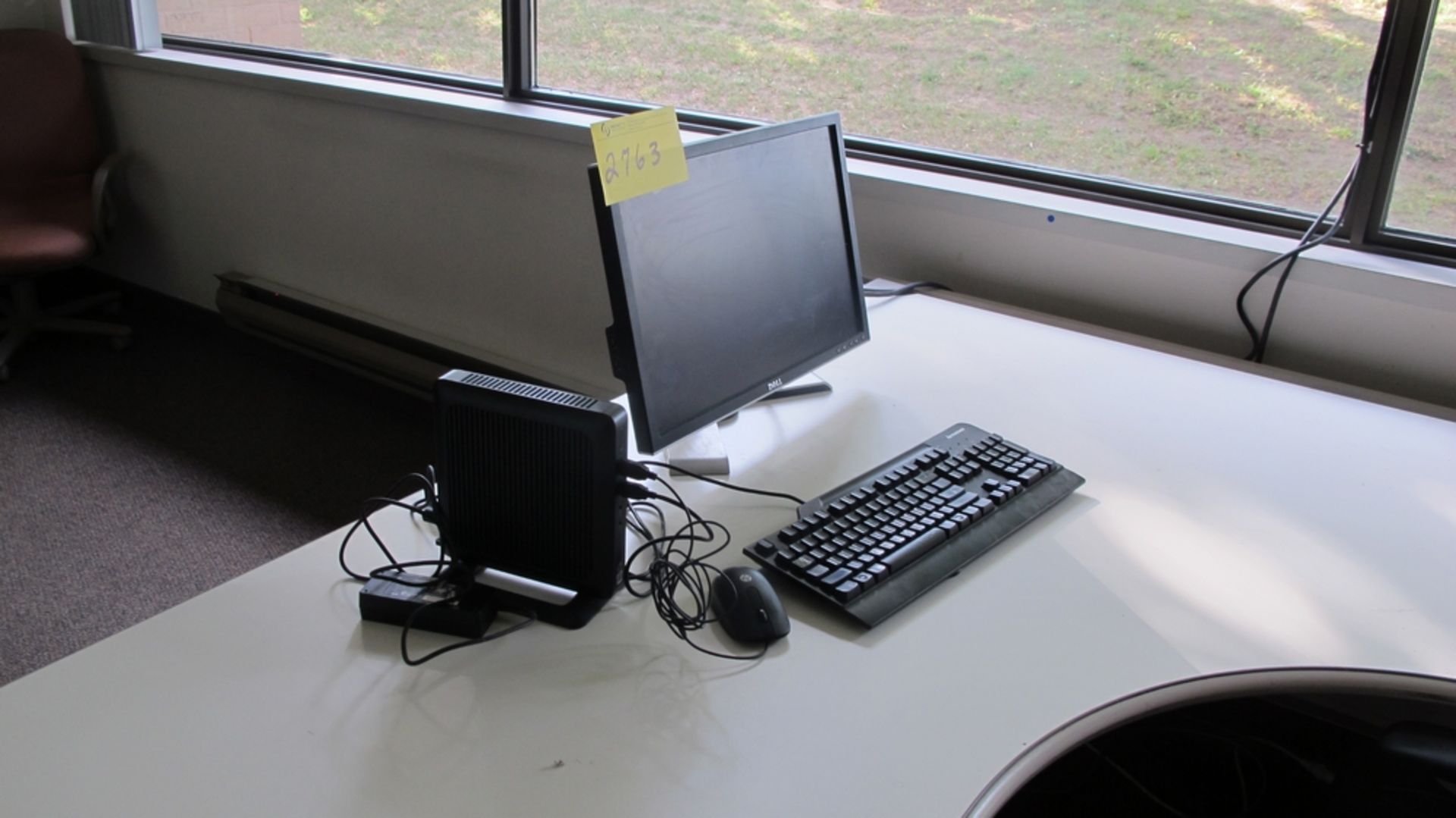 LOT OF HP NETWORK TERMINAL W/MONITOR, KEYBOARD AND MOUSE (100 SHIRLEY AVE KITCHENER)