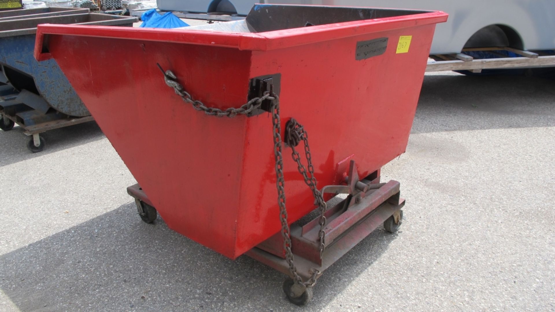 LOT OF 5 CUBIC FT FORK TRUCK DUMPING BIN (100 SHIRLEY AVE KITCHENER)