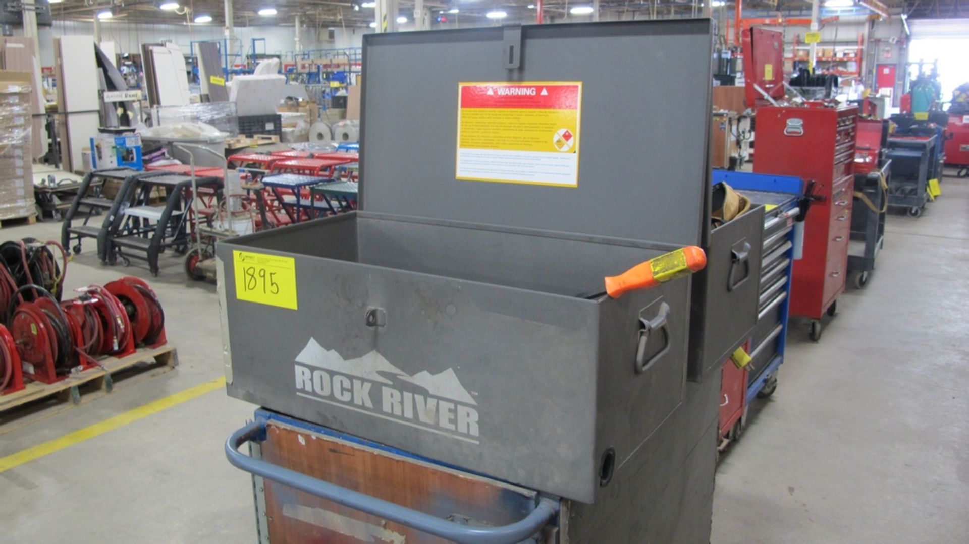 LOT OF 1 RIVER TOCK JOB BOXES W/TOOLS (100 SHIRLEY AVE KITCHENER)