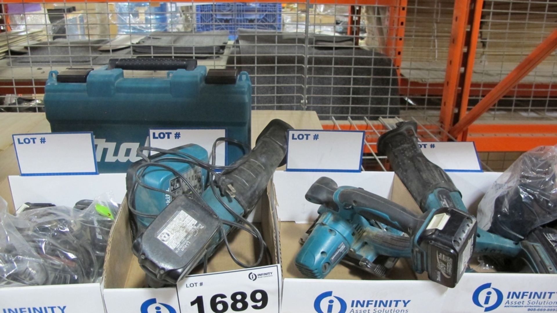 LOT OF 4 BOXES OF MAKITA WIRELESS POWER TOOLS W/BATTERIES/CHARGERS (100 SHIRLEY AVE KITCHENER)