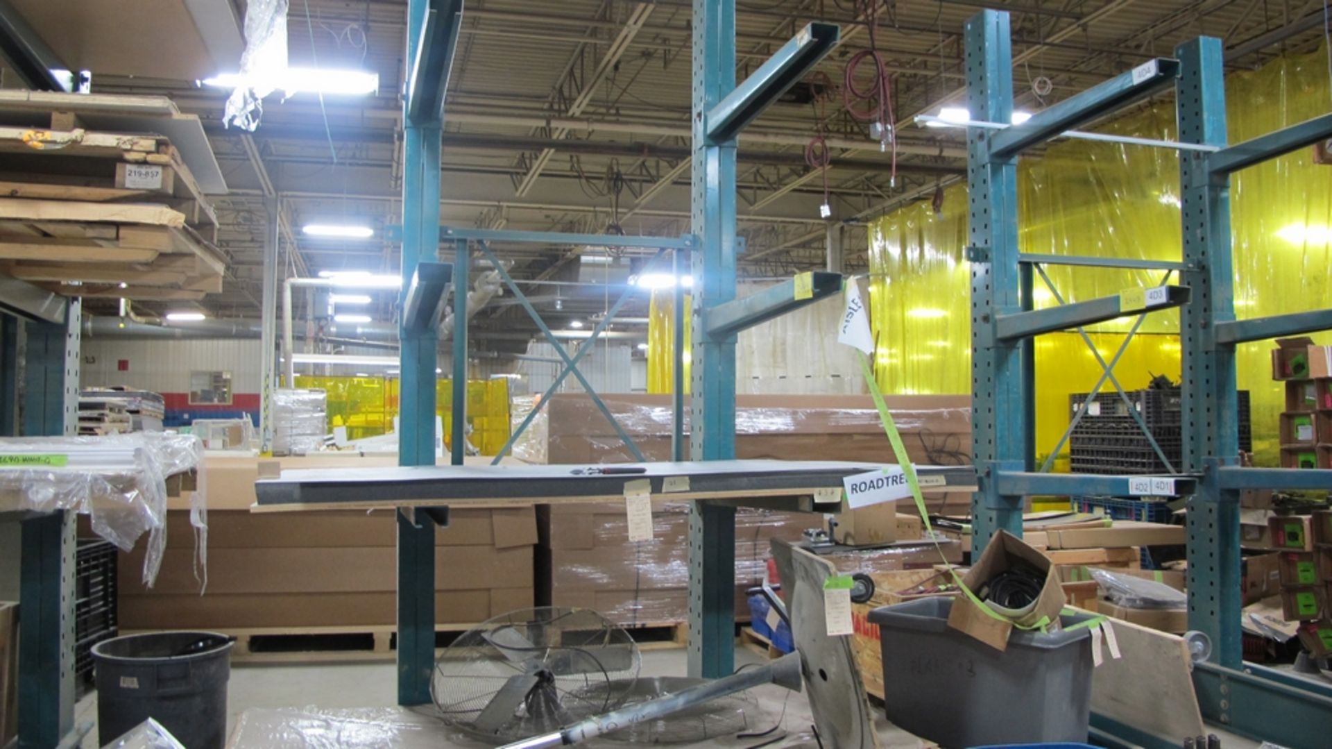 LOT OF CANTELEVER RACK, 4'W X 12'T (NO CONTENTS, DELAYED DELIVERY) (100 SHIRLEY AVE KITCHENER)