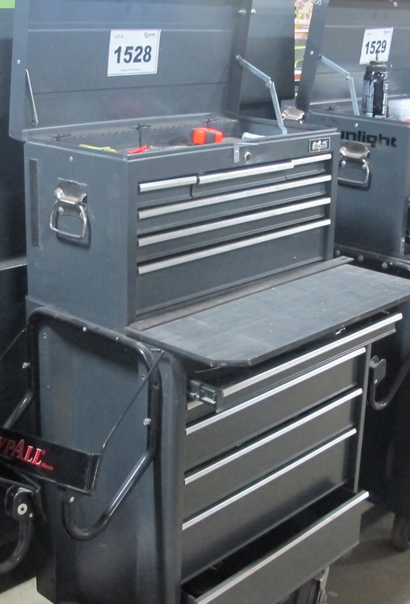 LOT OF 2 ROCK RIVER TOOL BOXES, 12 DRAWERS W/TOOLS (100 SHIRLEY AVE KITCHENER)