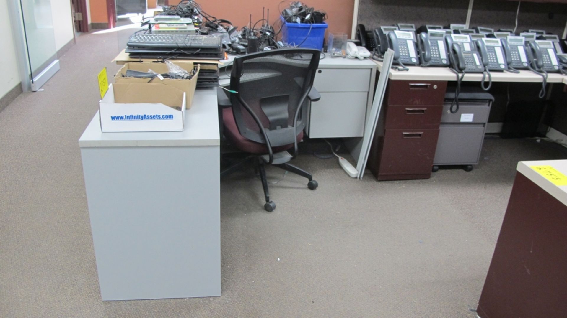 LOT OF U SHAPED WORK STATION AND L SHAPED DESK W/2 CHAIRS (100 SHIRLEY AVE KITCHENER) - Image 2 of 2