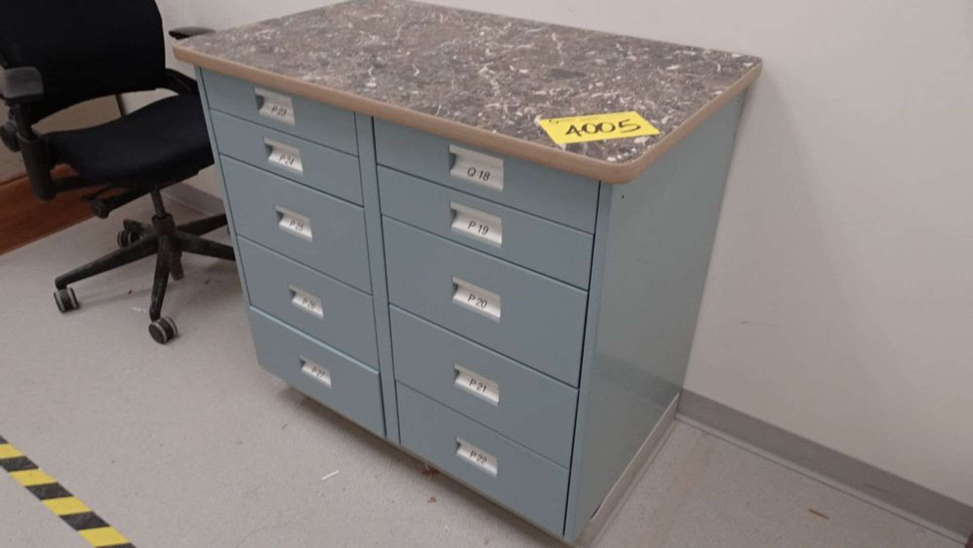 10-DRAWER CABINET (REUTER)