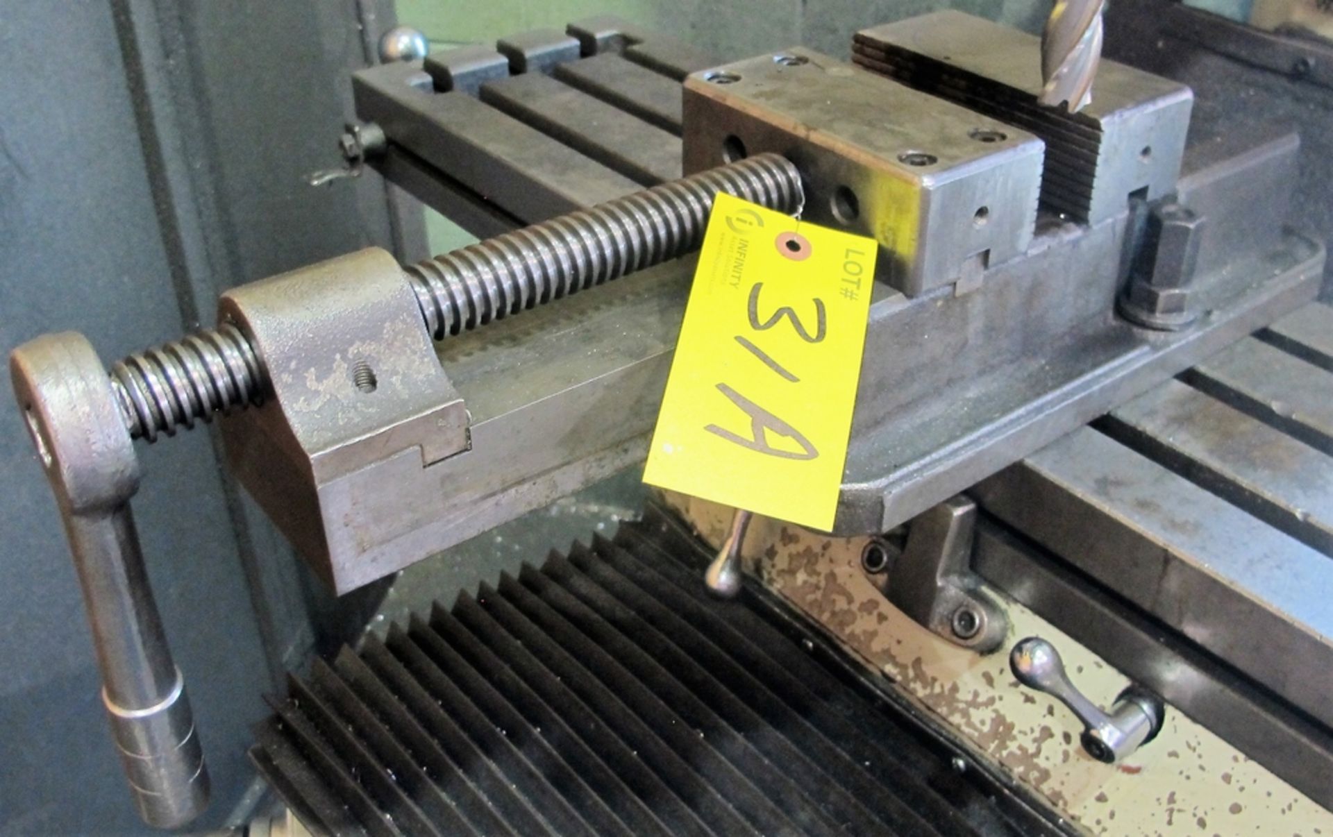 6" MACHINE VISE