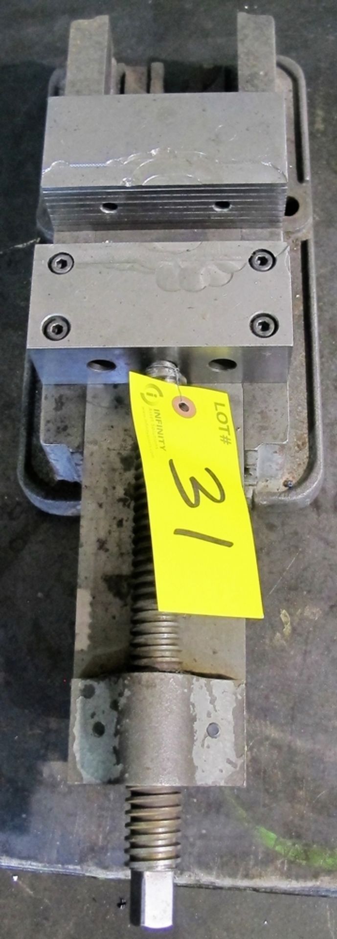 6" MACHINE VISE